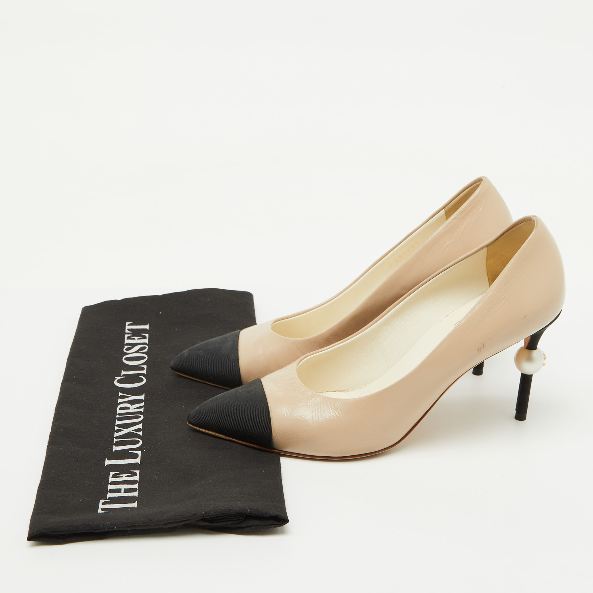 Chanel Beige/Black Leather and Canvas Faux Pearl Cap Toe Pumps Size 38 