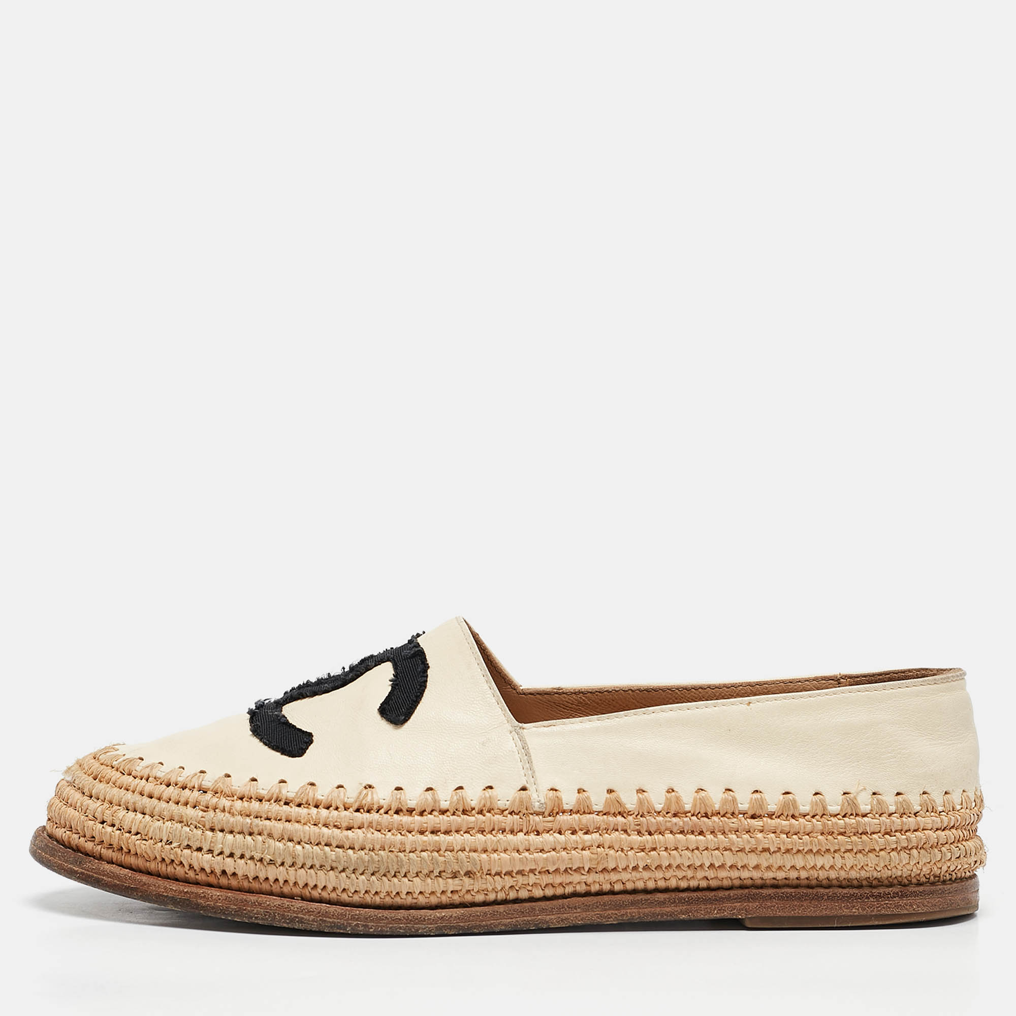 

Chanel Beige/Black Leather and Raffia CC Espadrille Flats Size