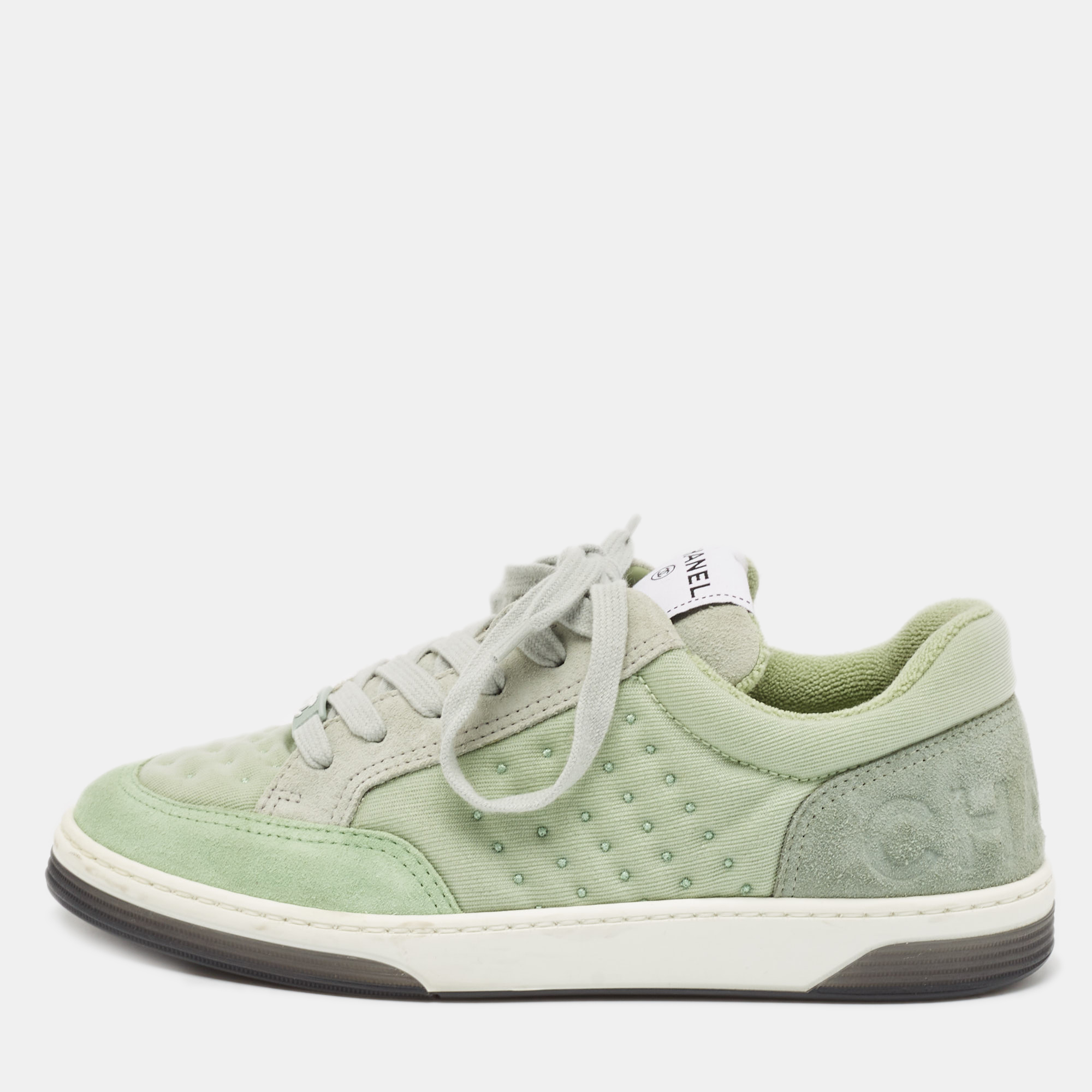 

Chanel Light Green Fabric and Suede Skateboard Low Top Sneakers Size