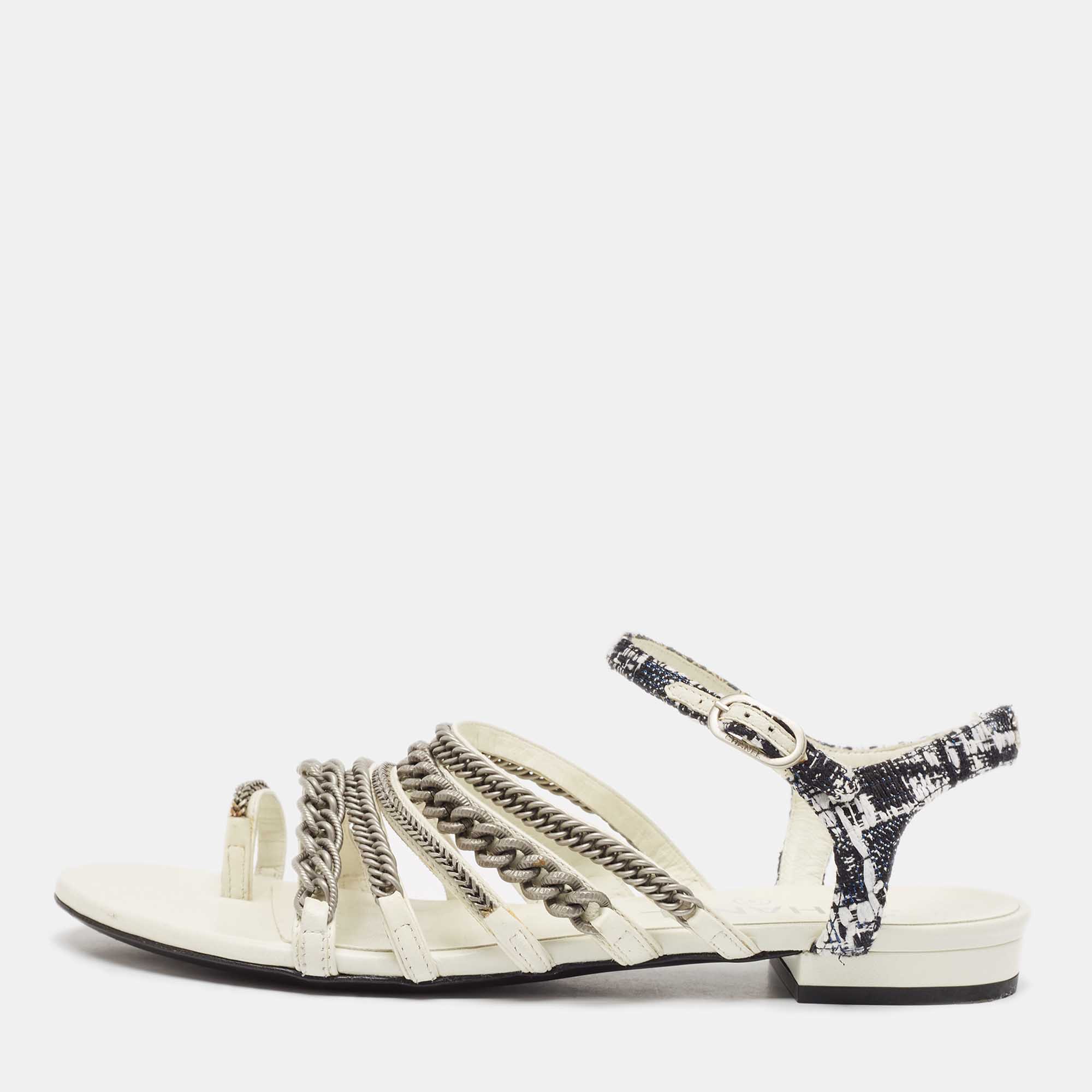 

Chanel White Leather Chain Link Detail Strappy Flat Sandals Size