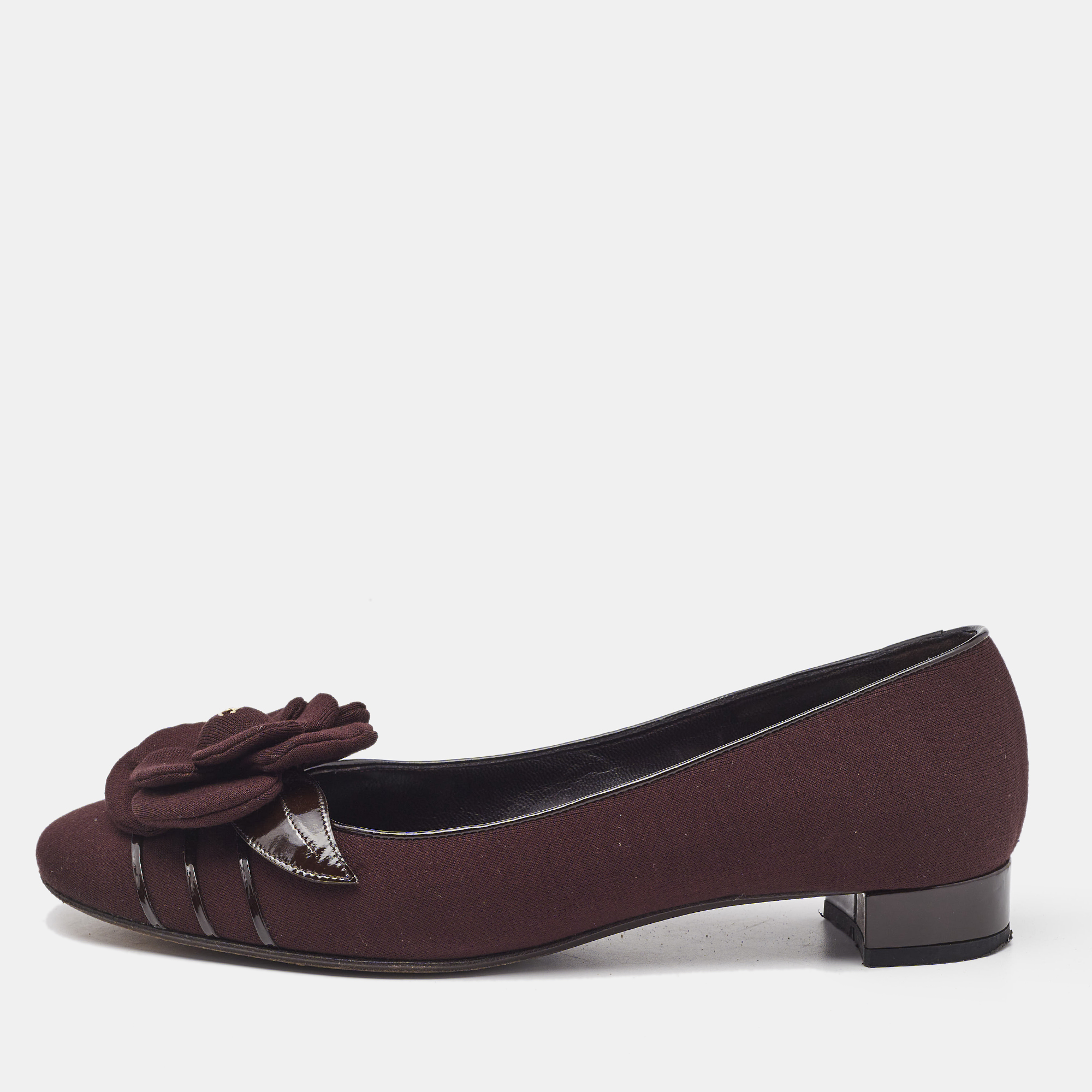 

Chanel Burgundy Jersey and Patent Leather Camellia Ballet Flats Size