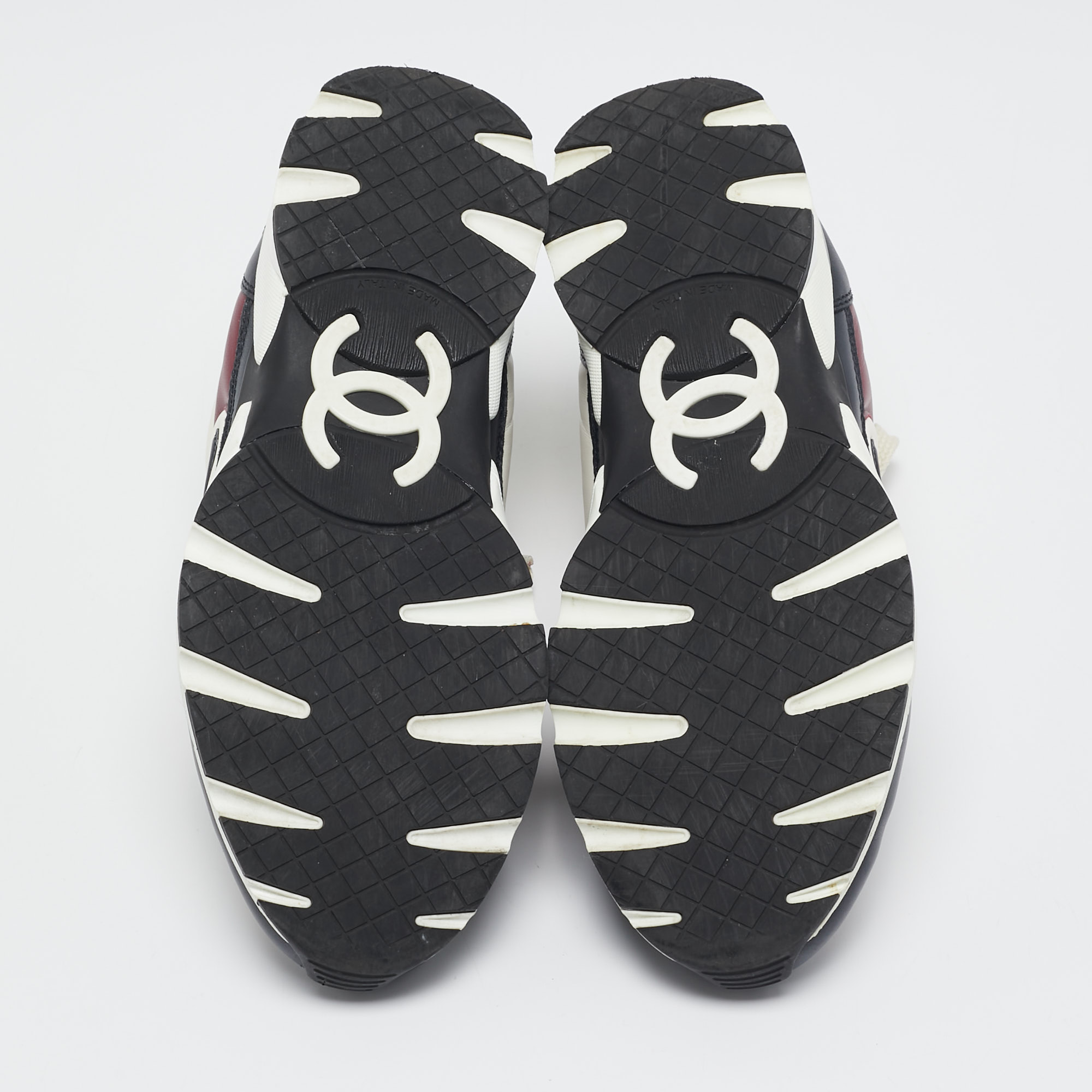 Chanel Multicolor Leather CC Low Top Sneakers Size 37.5 