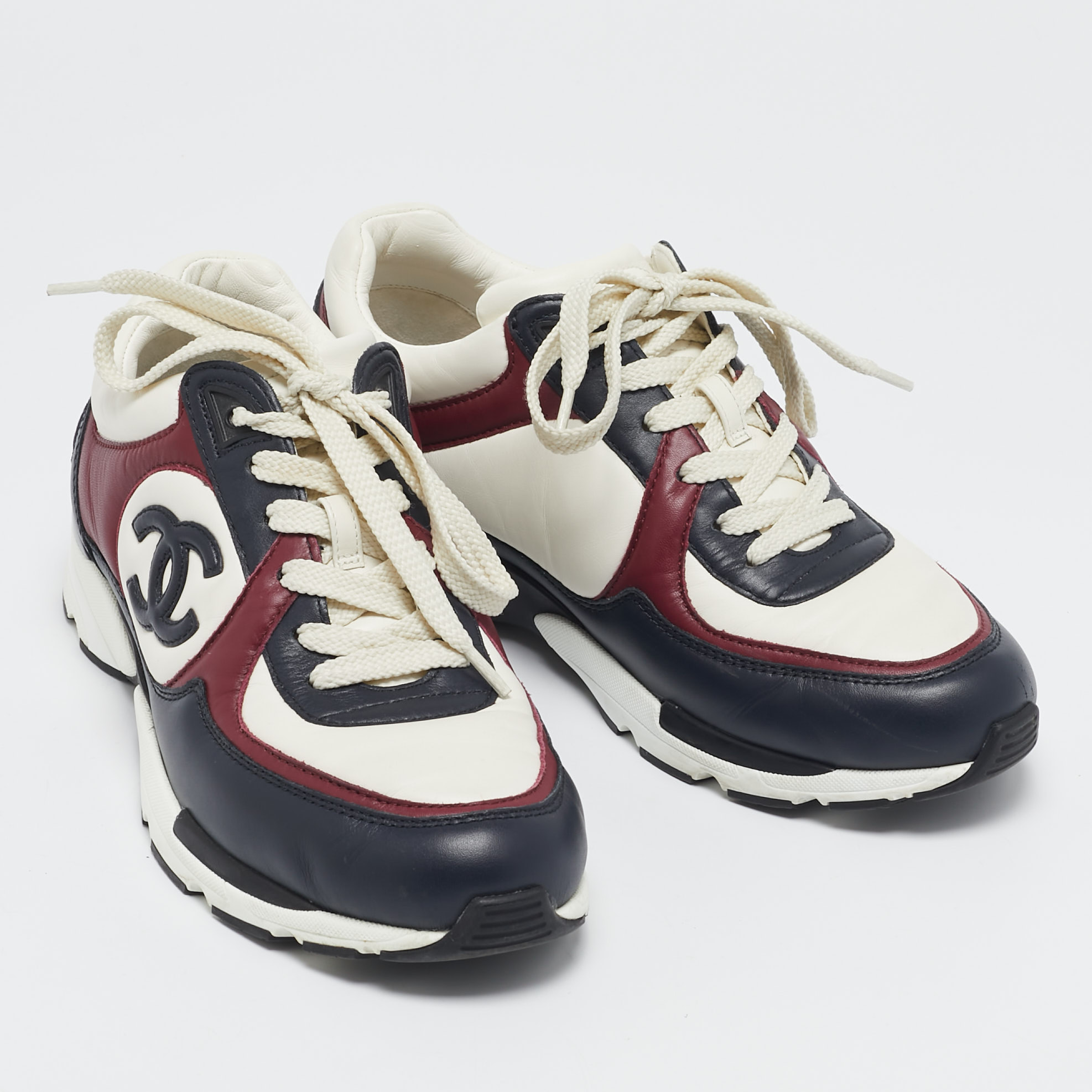Chanel Multicolor Leather CC Low Top Sneakers Size 37.5 