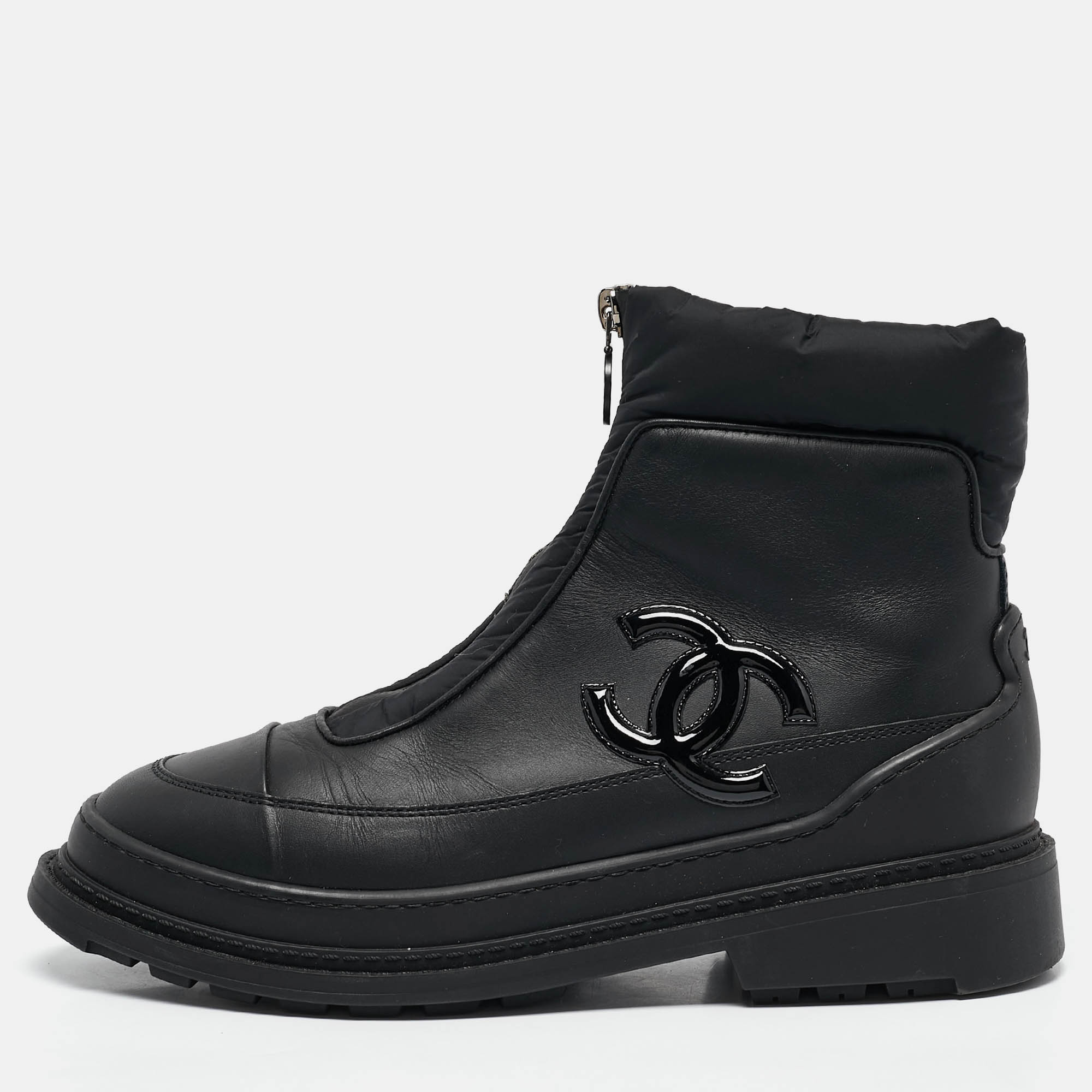 

Chanel Black Leather and Nylon CC Ankle Length Boots Size