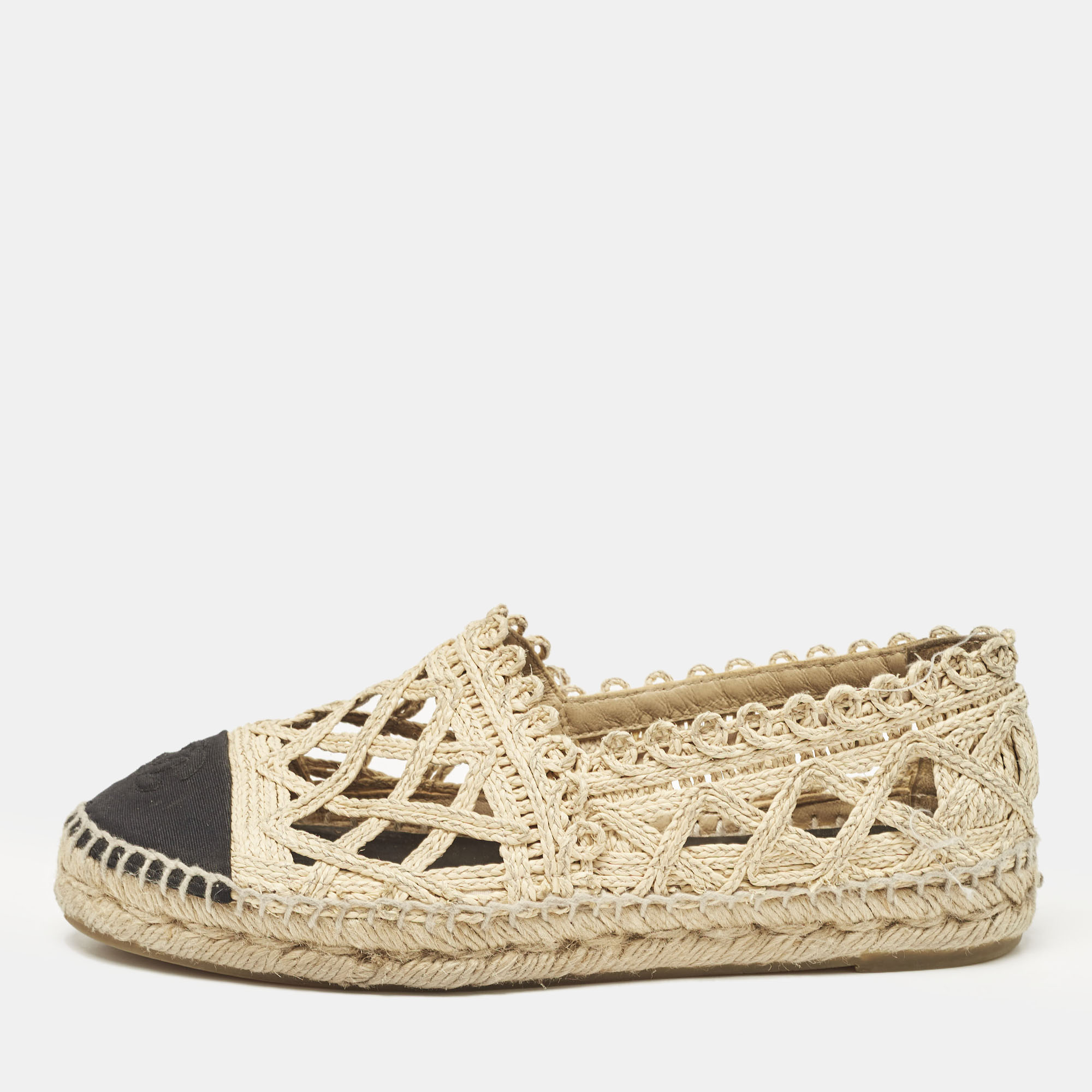 

Chanel Beige/Black Laser Cut Raffia and CC Canvas Cap Toe Espadrille Flats Size