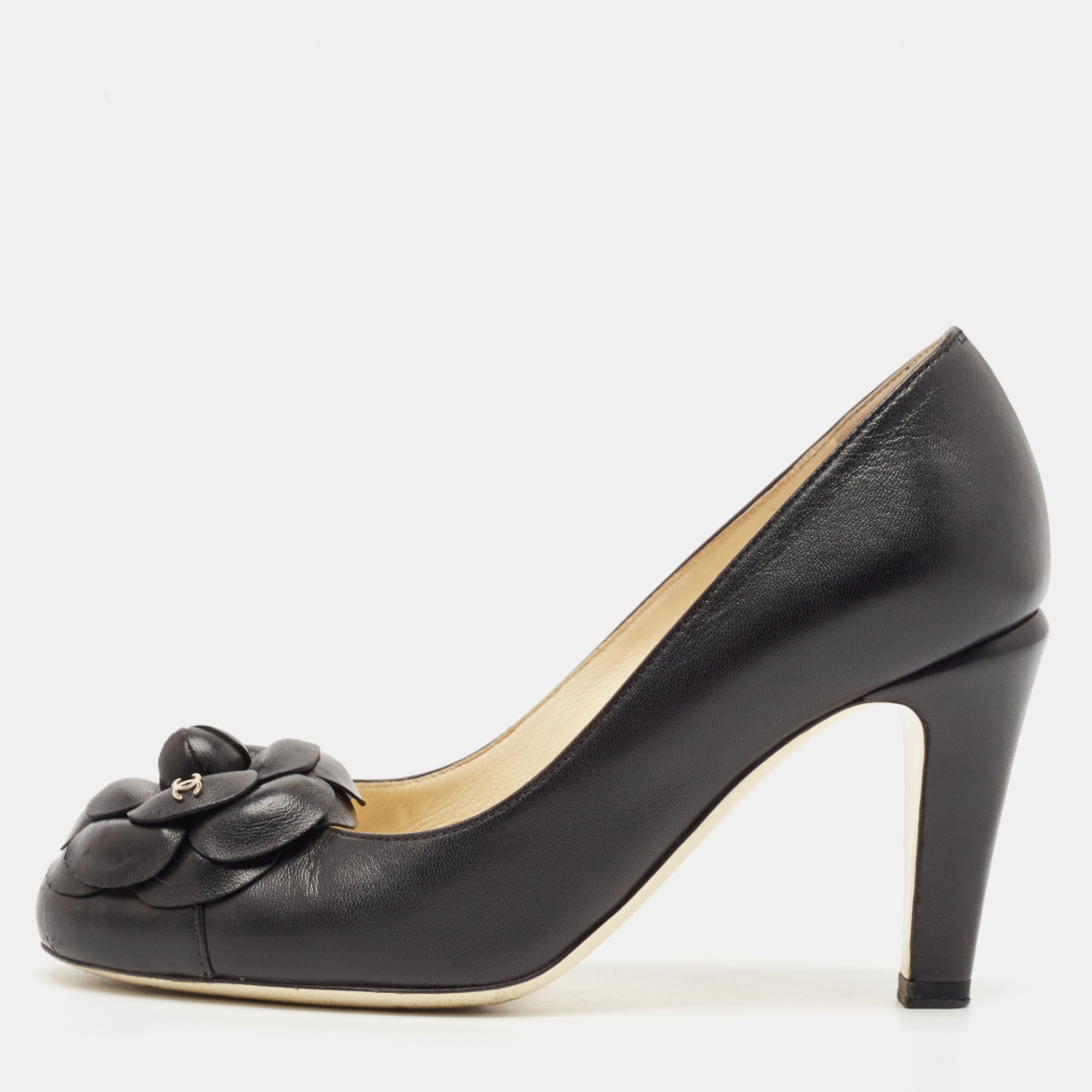 

Chanel Black Leather CC Camelia Cap Toe Pumps Size