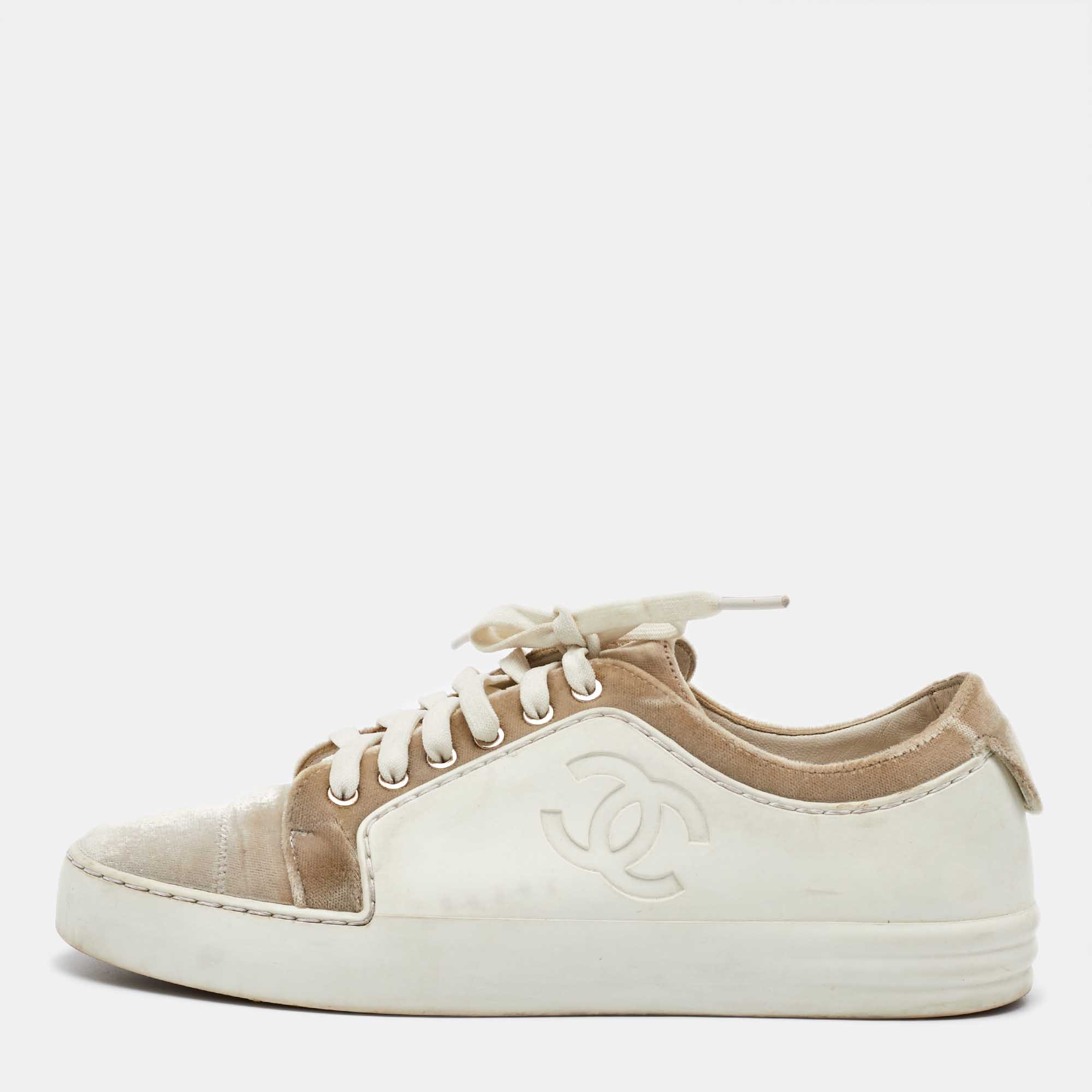 

Chanel White/Cream Rubber and Velvet CC Low Top Sneakers Size