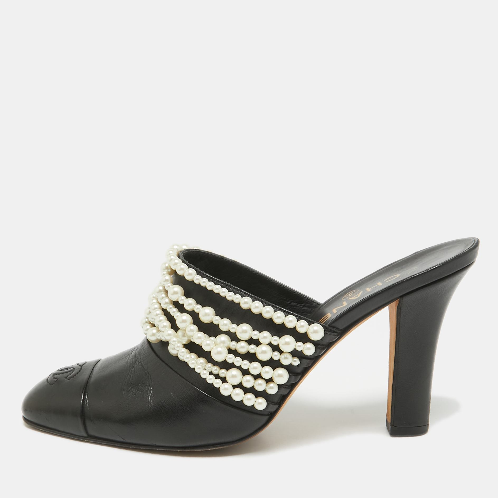 

Chanel Black Leather Pearl Embellished Mules Size