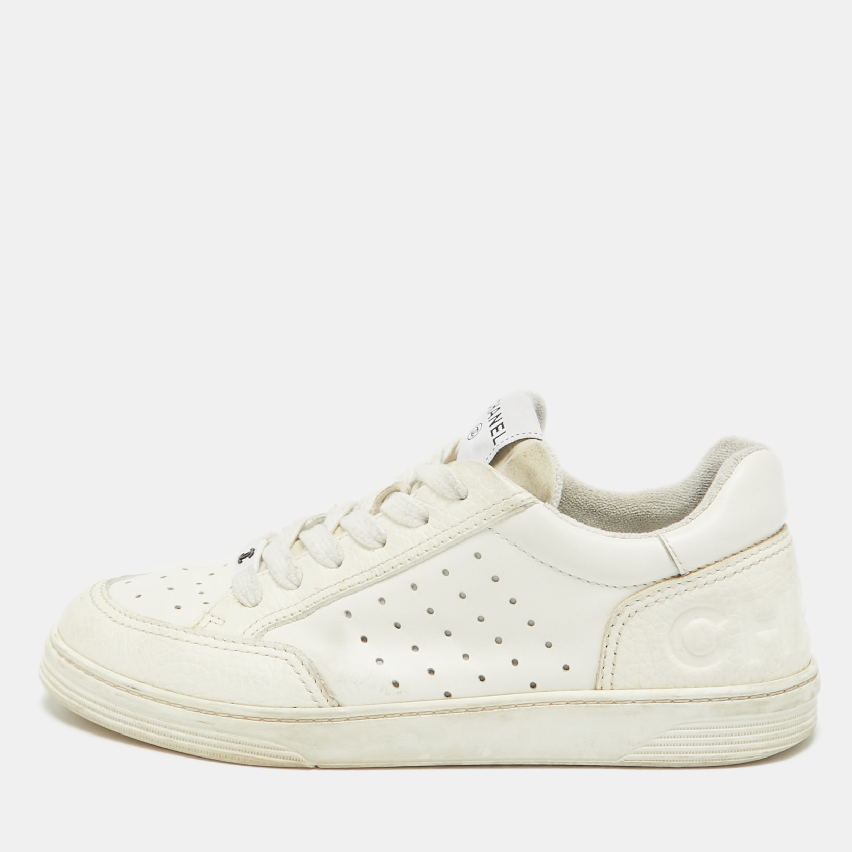 

Chanel White Perforated Leather CC Low Top Sneakers Size