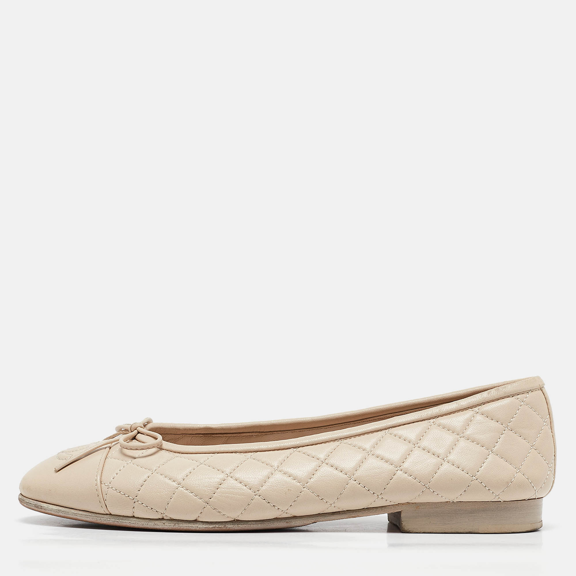 

Chanel Cream Quilted Leather CC Bow Ballet Flats Size