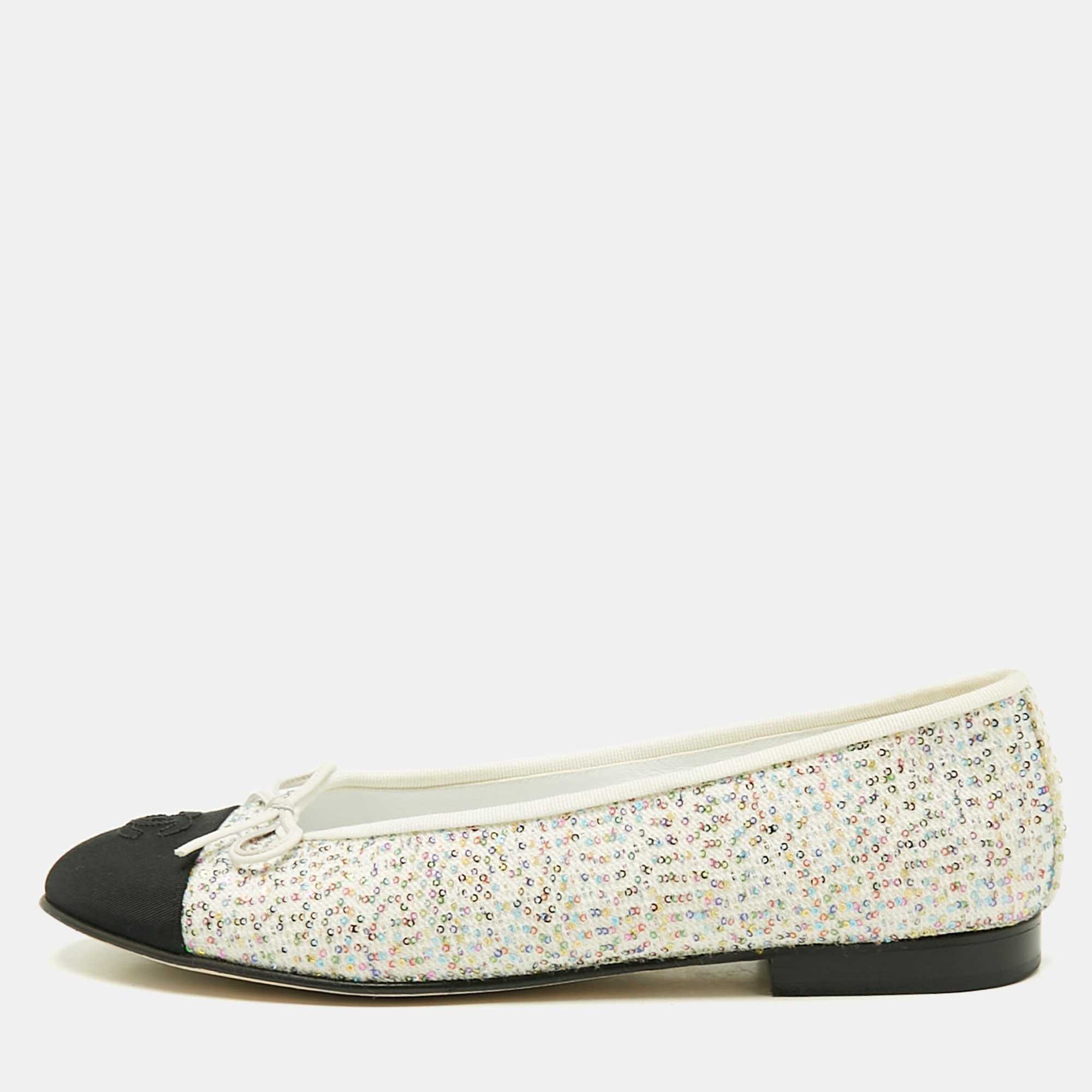 

Chanel White/Black Canvas and Sequins CC Ballet Flats Size