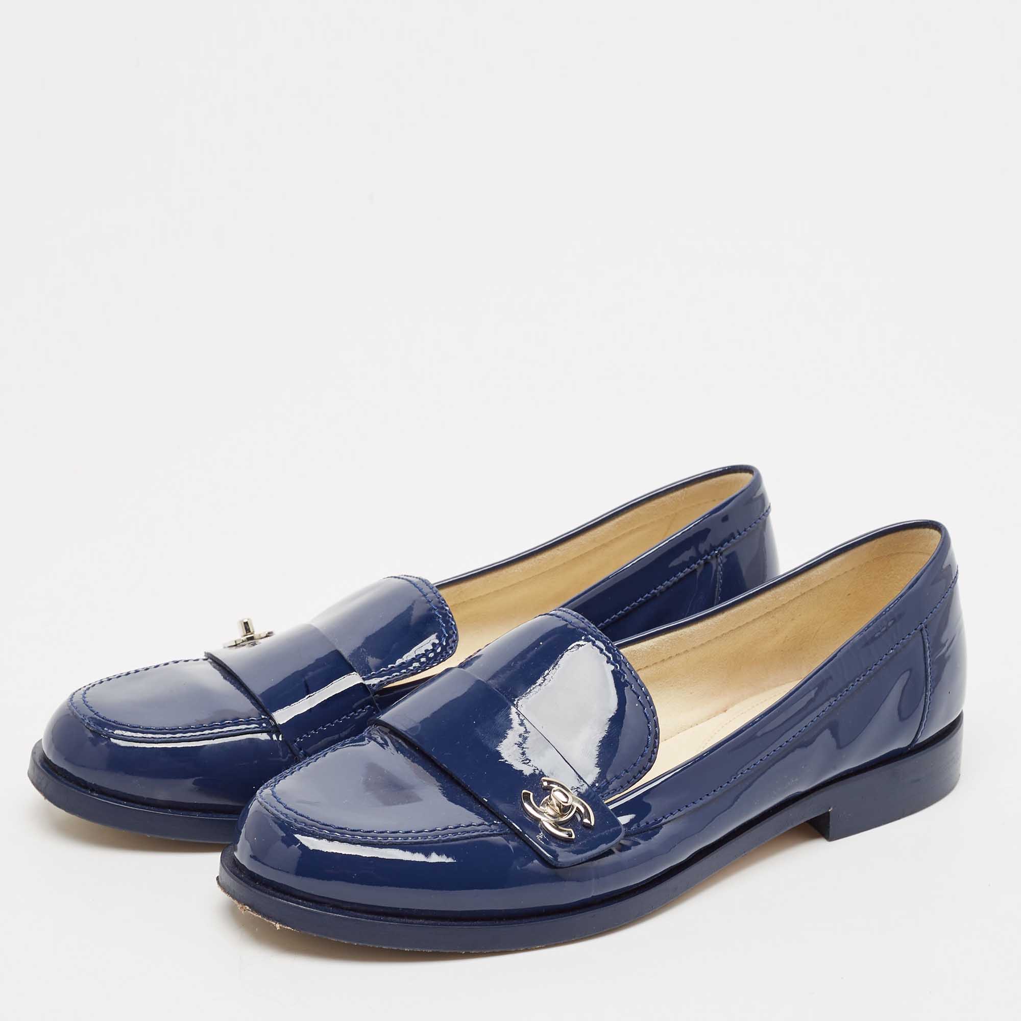 Chanel Blue Patent Leather CC Logo Slip On Loafers Size 38 