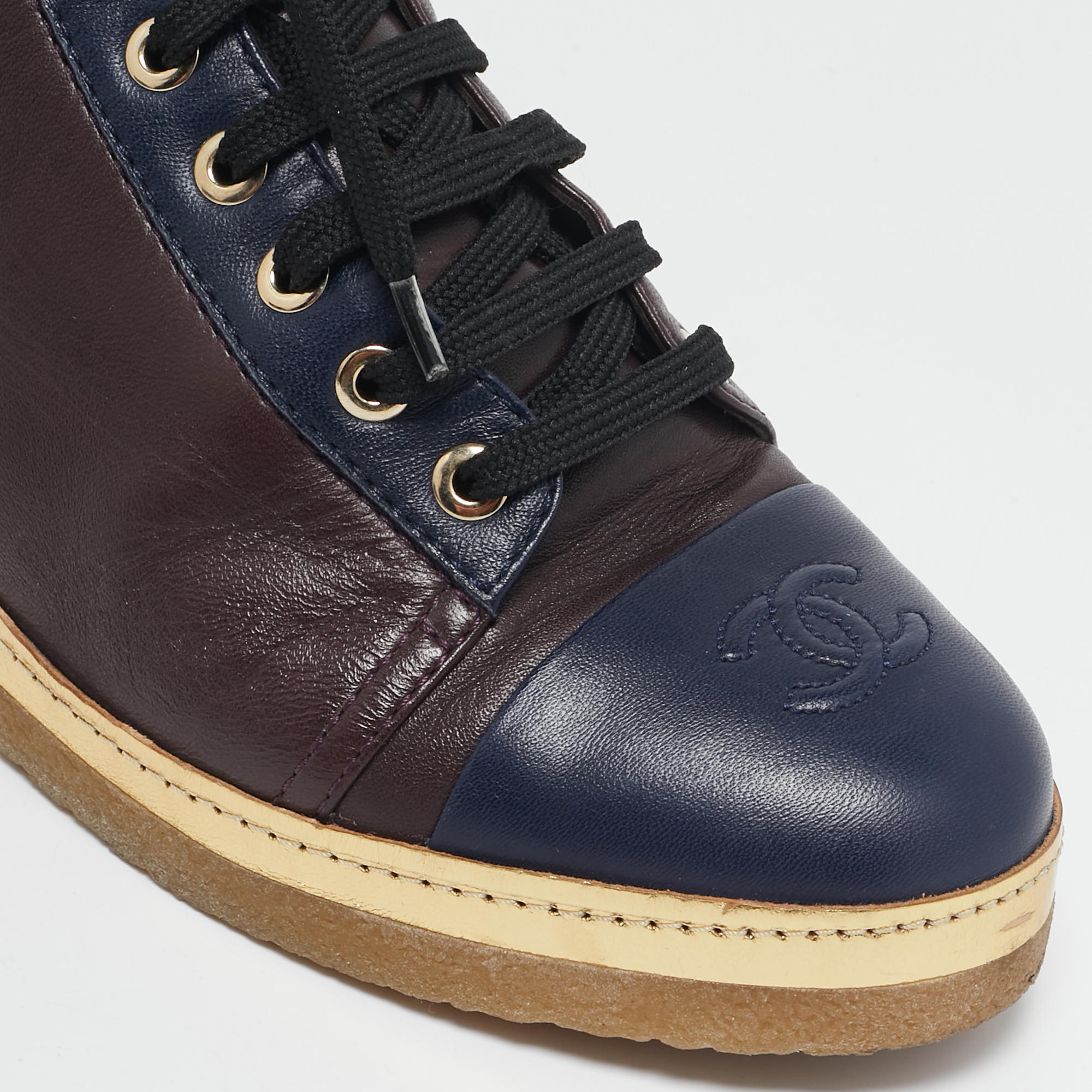 Chanel Blue/Brown Leather CC Cap Toe Ankle Length Boots Size 38.5 