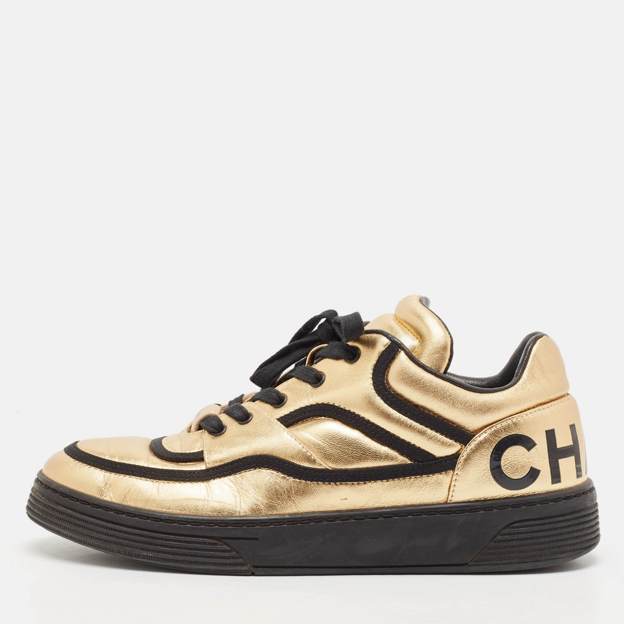 

Chanel Black/Gold Leather CC Lace Up Sneakers Size