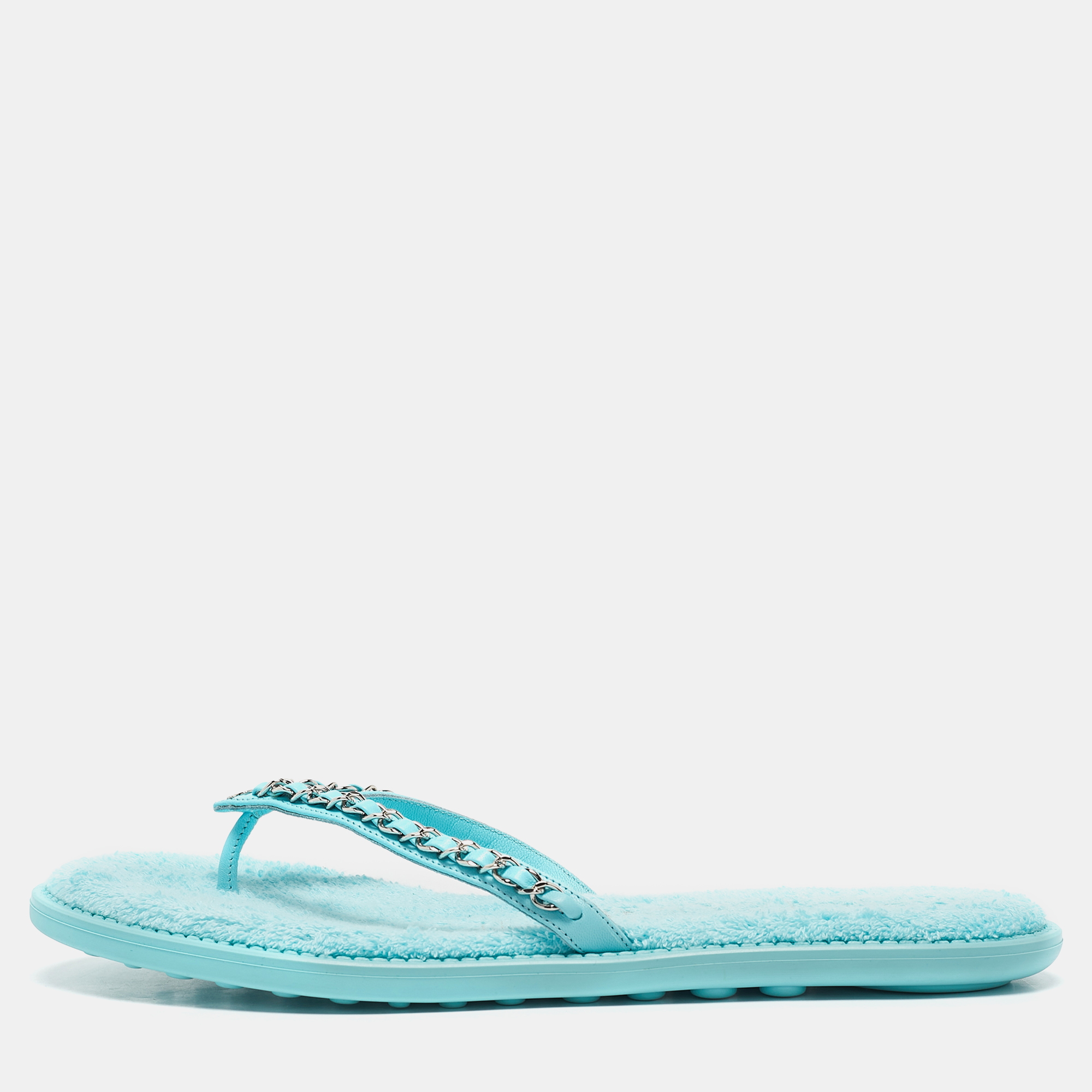 

Chanel Light Blue Leather Chain Link Flat Thong Sandals Size