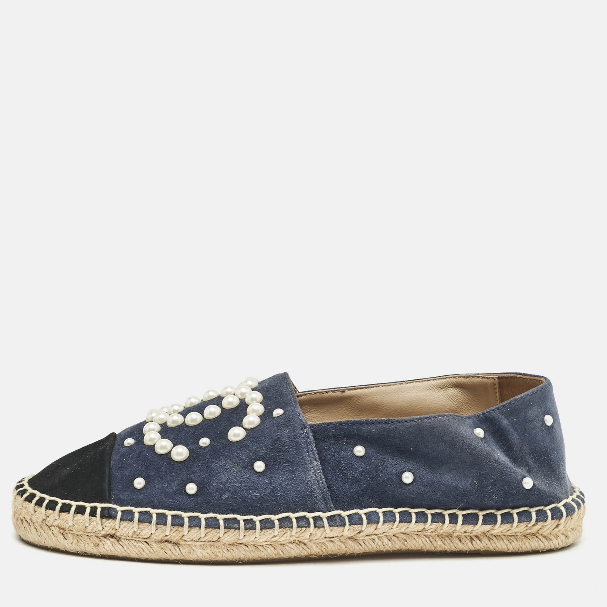 Pre-owned Chanel Blue/black Suede Faux Pearl Cc Cap Toe Espadrille Flats Size 37