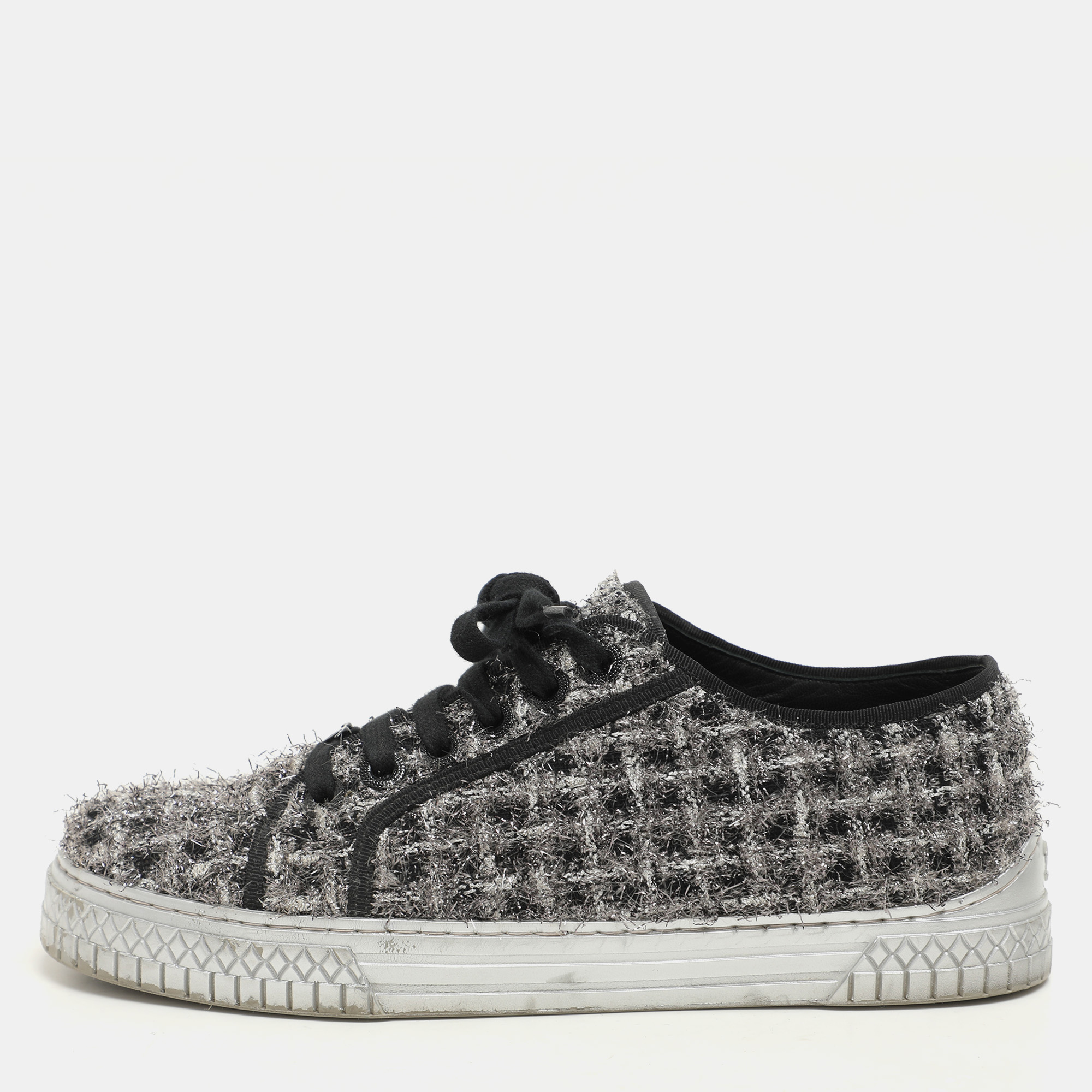 

Chanel Silver/Black Lurex Fabric CC Low Top Sneakers Size