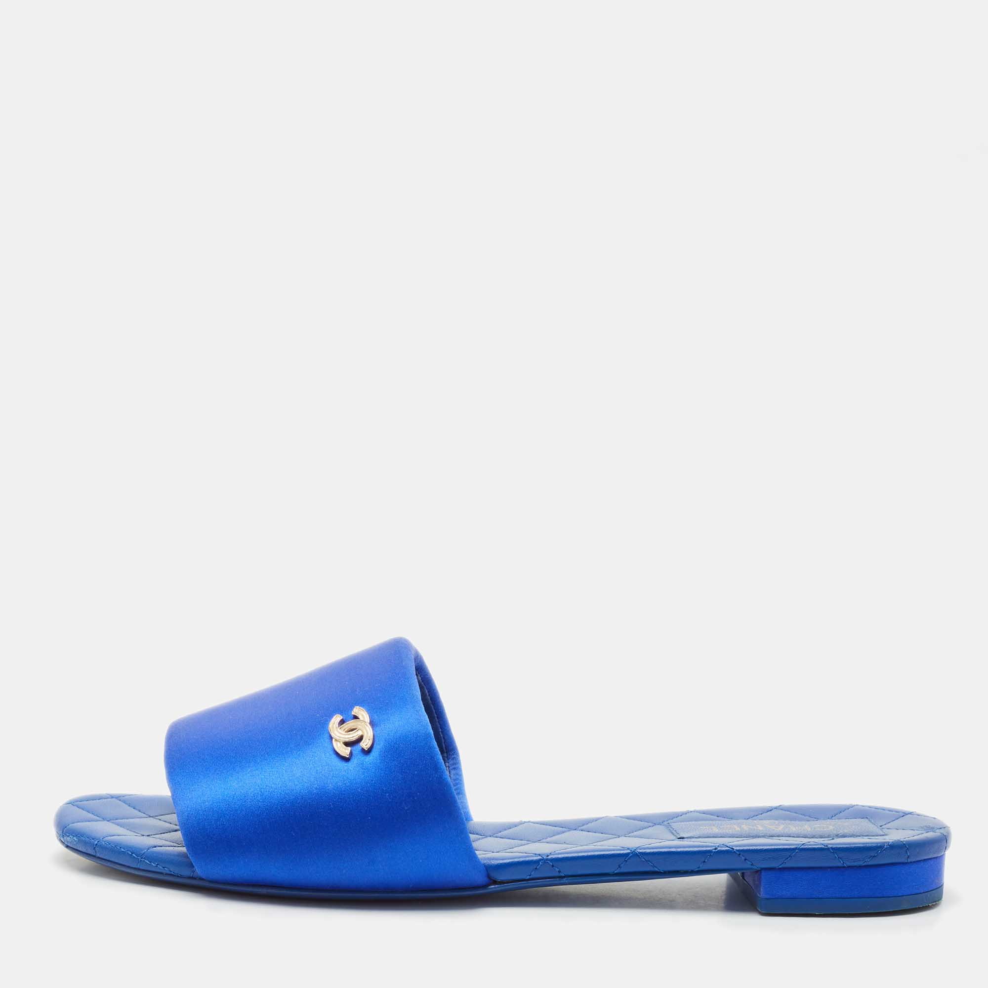 

Chanel Blue Satin Puffy CC Logo Flat Slide Sandals Size