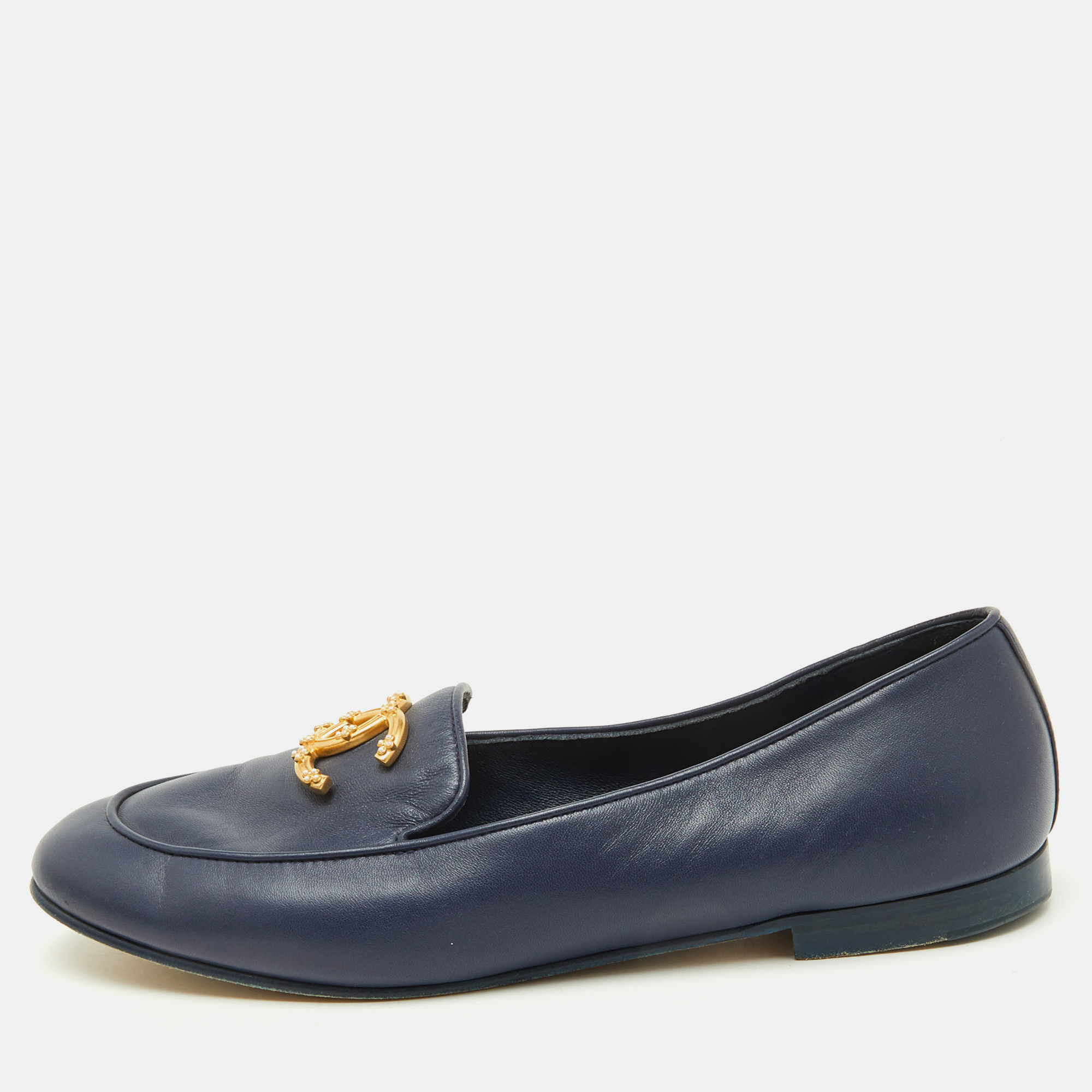 

Chanel Navy Blue Leather CC Logo Slip On Loafers Size