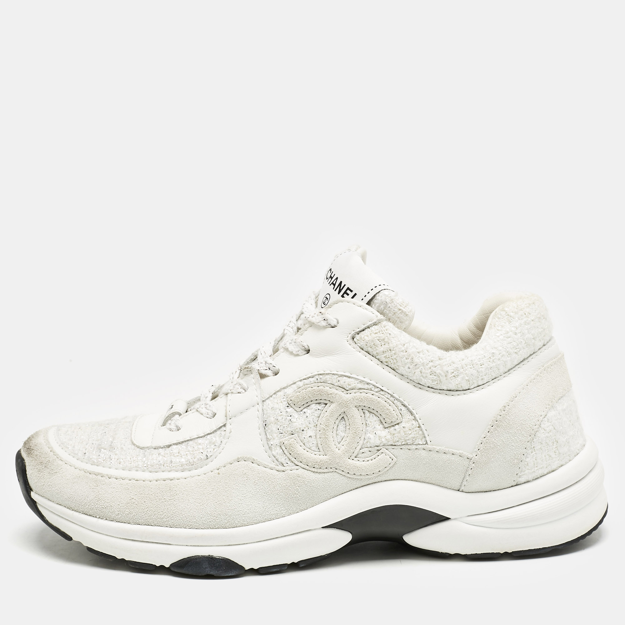 

Chanel White/Silver Suede and Tweed CC Sneakers Size