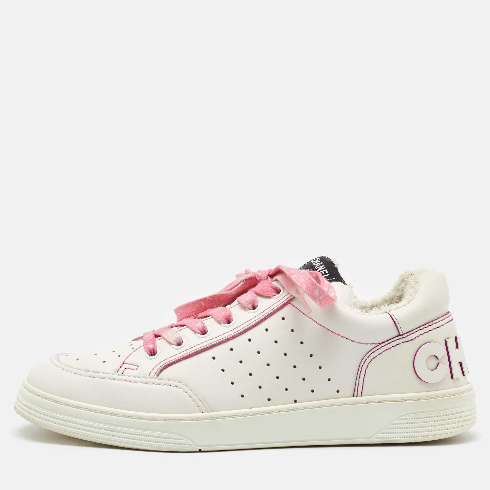

Chanel White Perforated Leather 21P Logo Low Top Sneakers Size