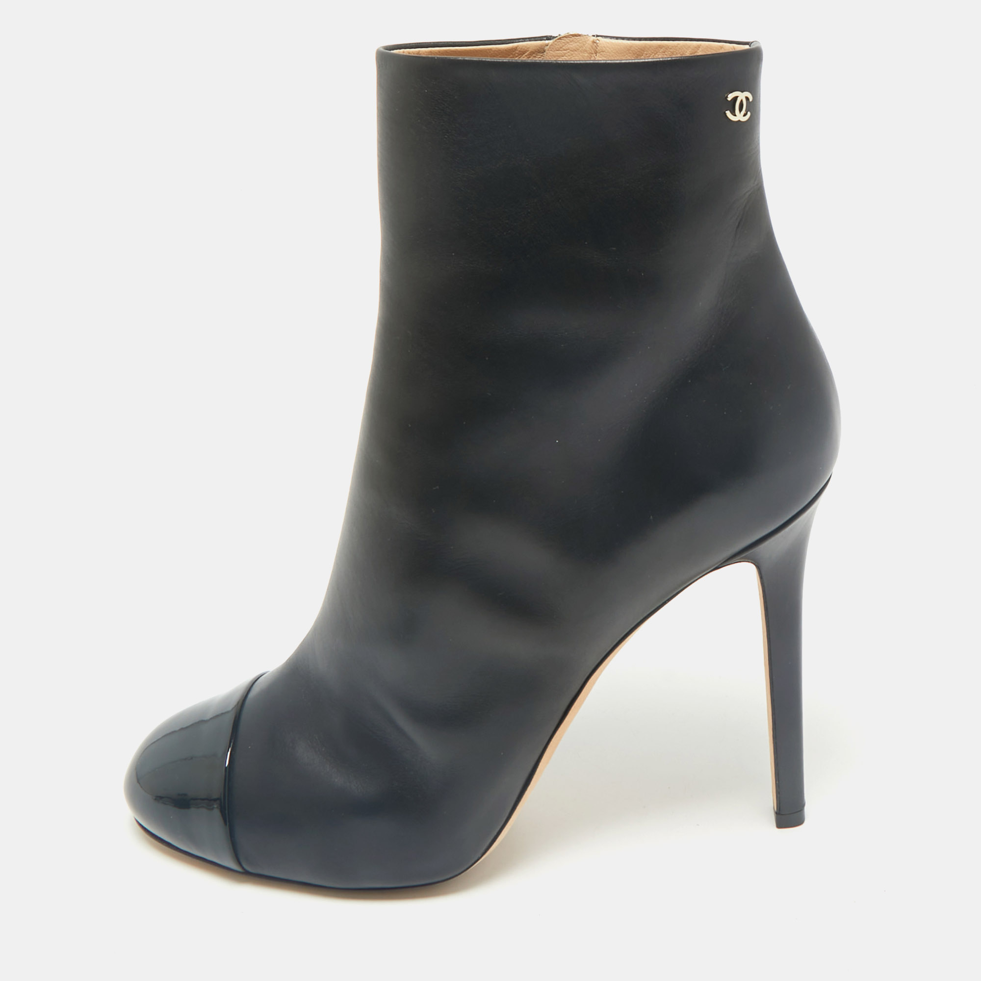 

Chanel Black Leather CC Cap Toe Ankle Length Boots Size