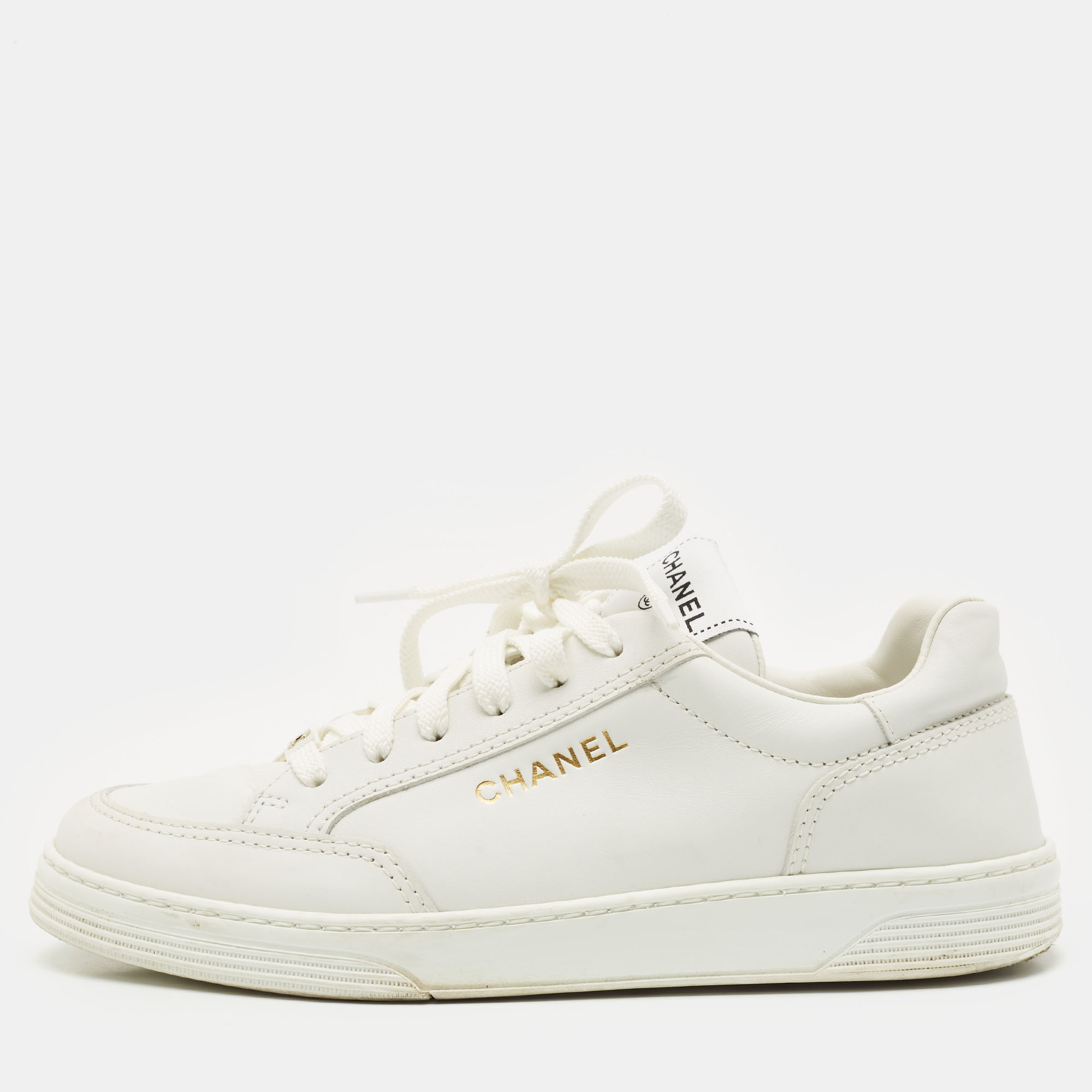 

Chanel White Leather CC Low Top Sneakers Size
