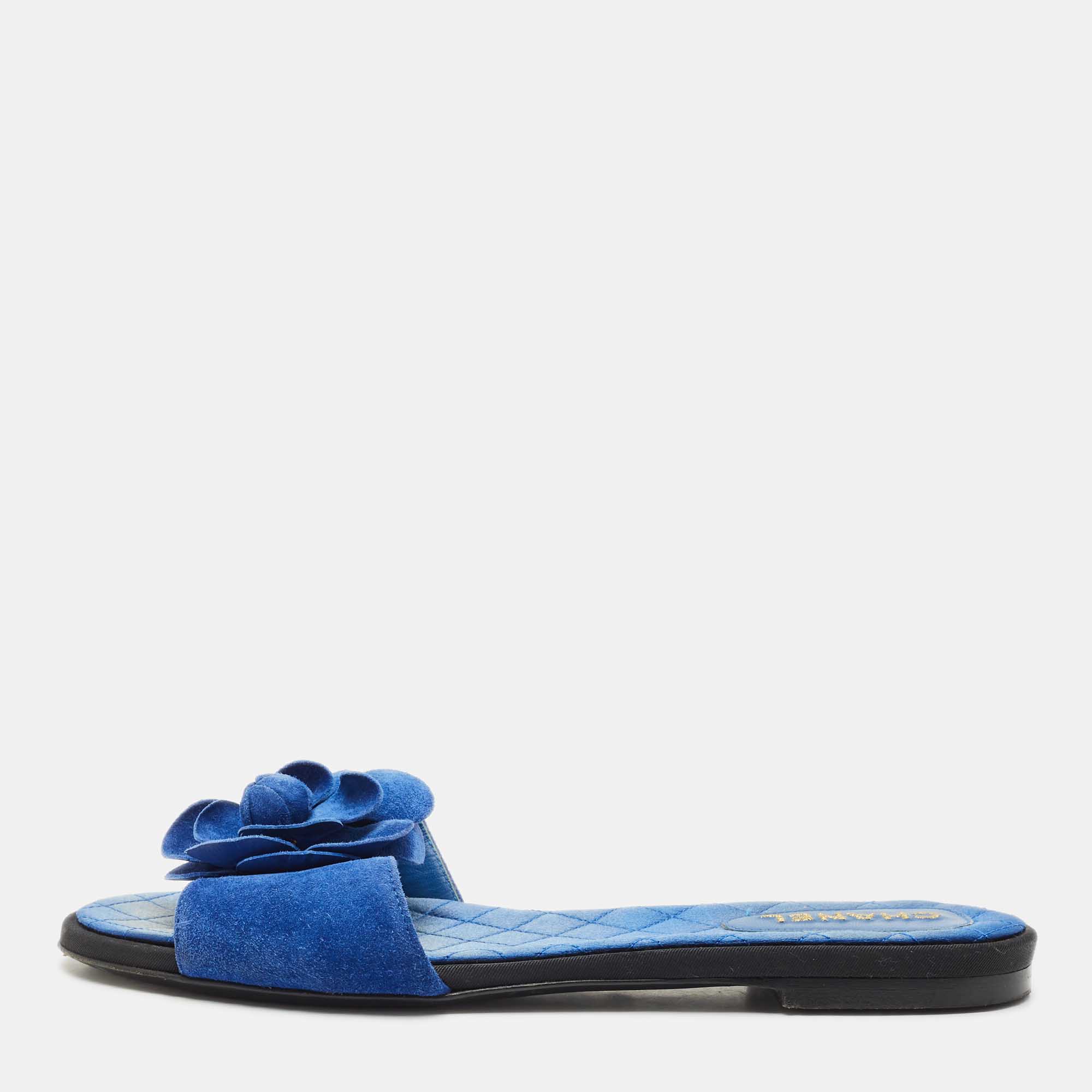 

Chanel Blue Suede Camellia Flat Slides Size
