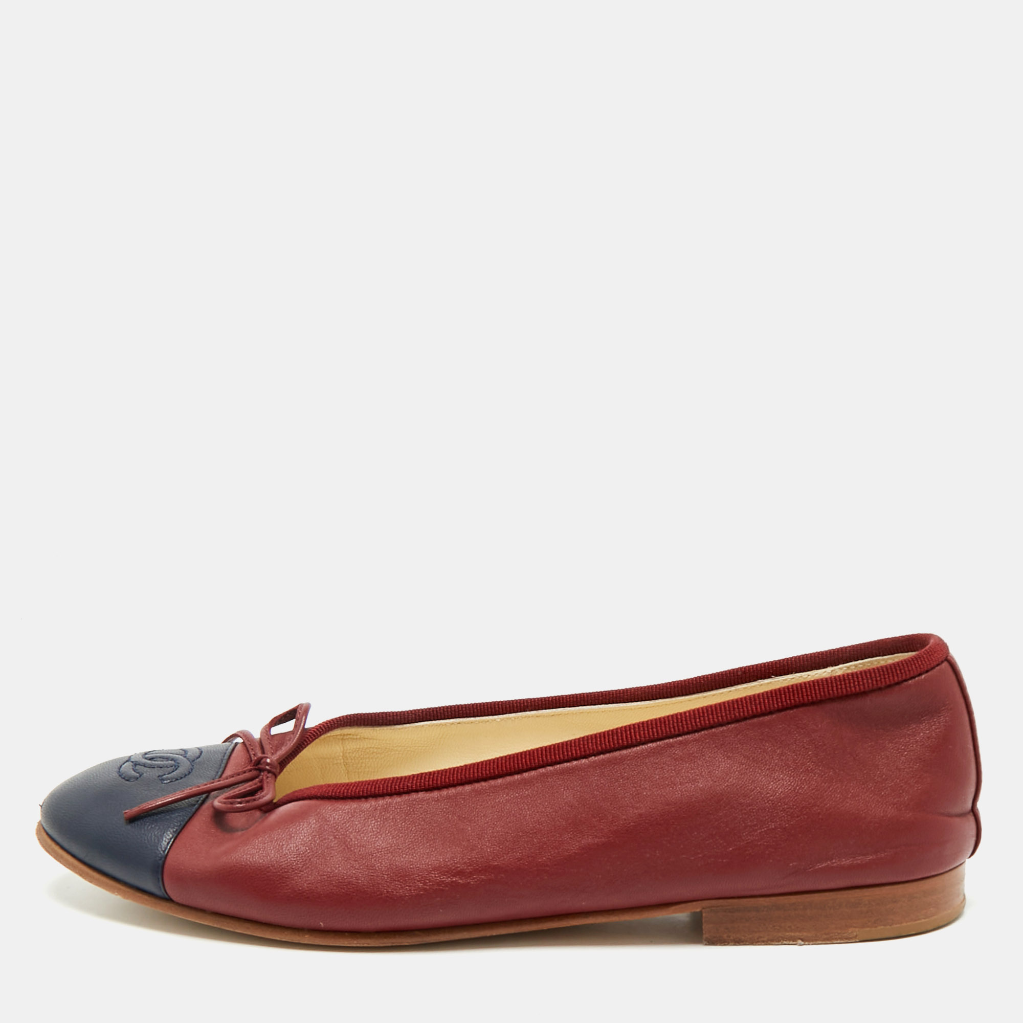 

Chanel Navy Blue/Red Leather CC Cap Toe Bow Ballet Flats Size