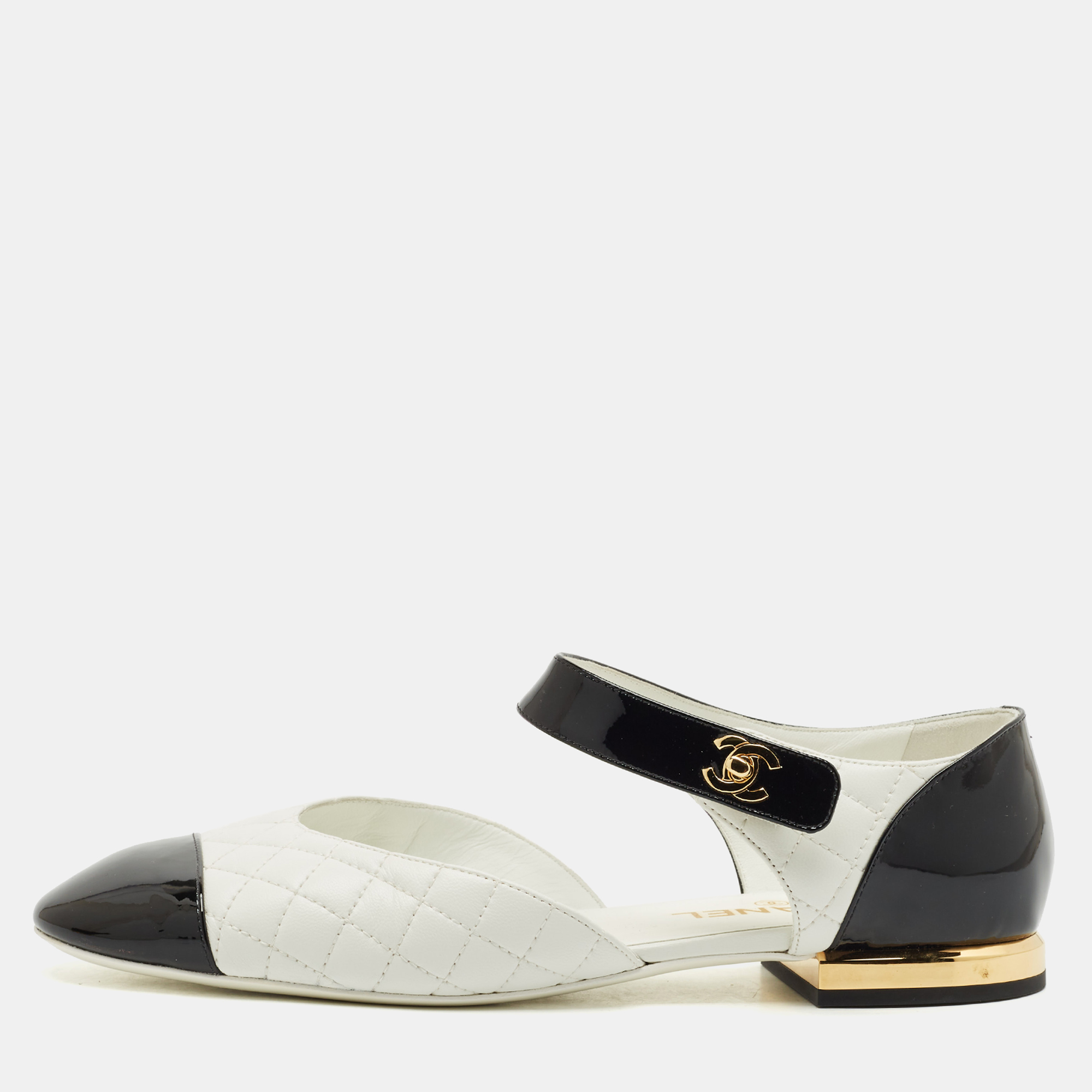 

Chanel Black/White Quilted Patent and Leather CC Turnlock Ballet Flats Size