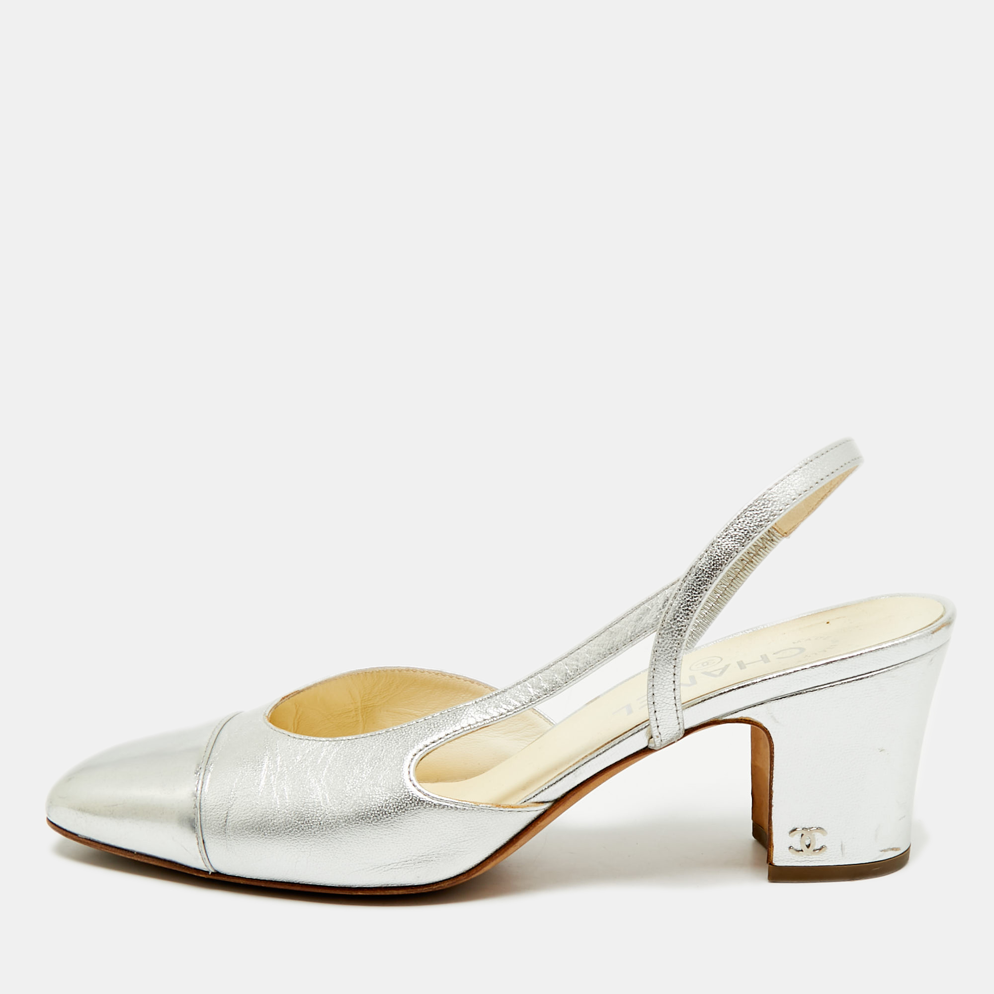 

Chanel Silver Leather CC Slingback Pumps Size