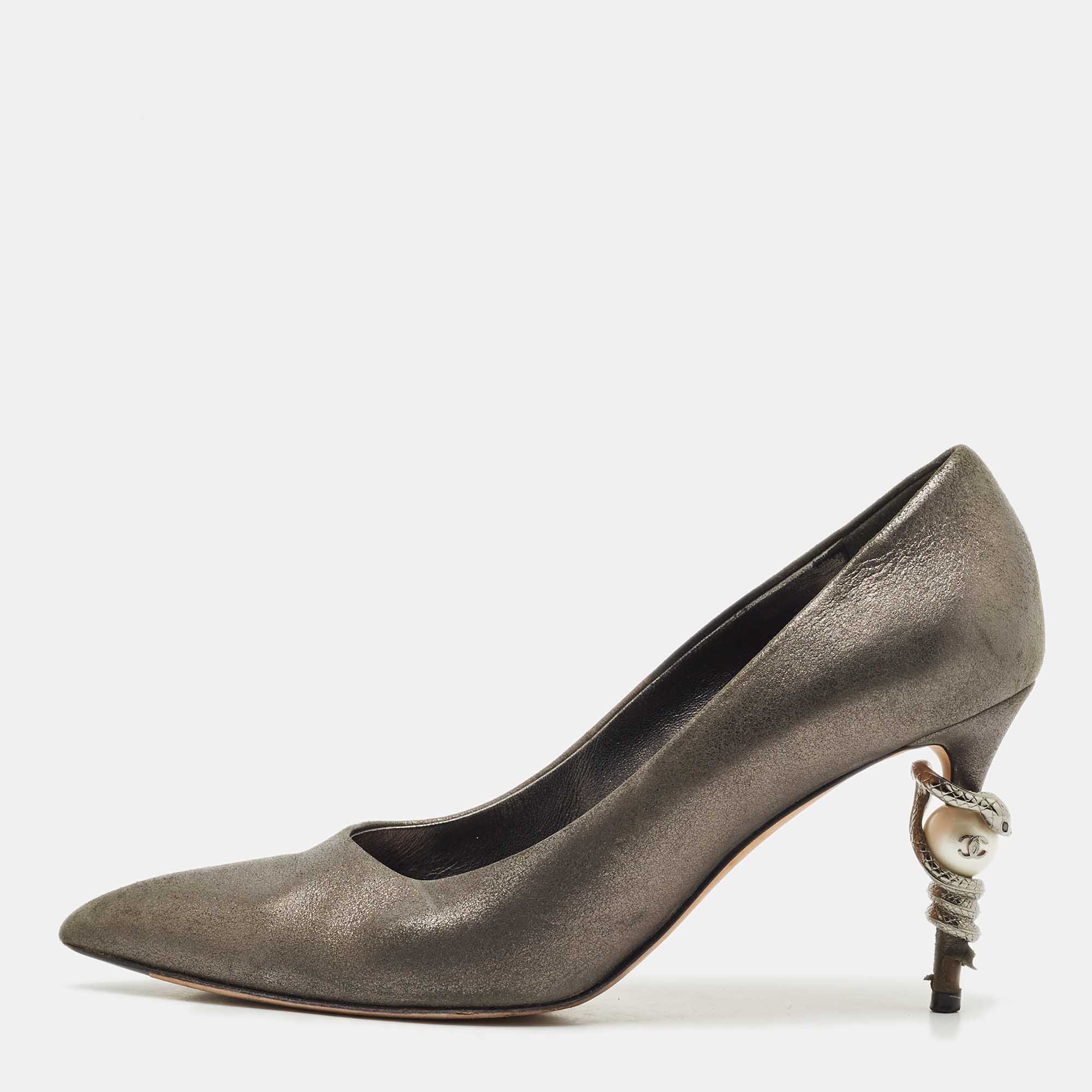 

Chanel Metallic Grey Leather Snake Embellished Heel Pumps Size