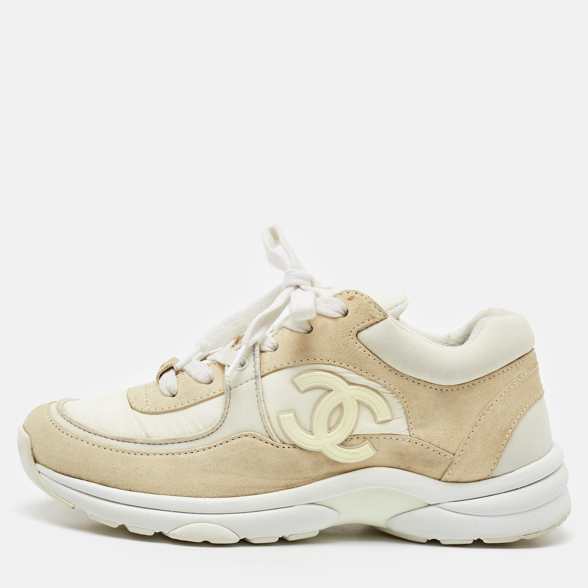 

Chanel Cream/White Suede and Fabric CC Low Top Sneakers Size