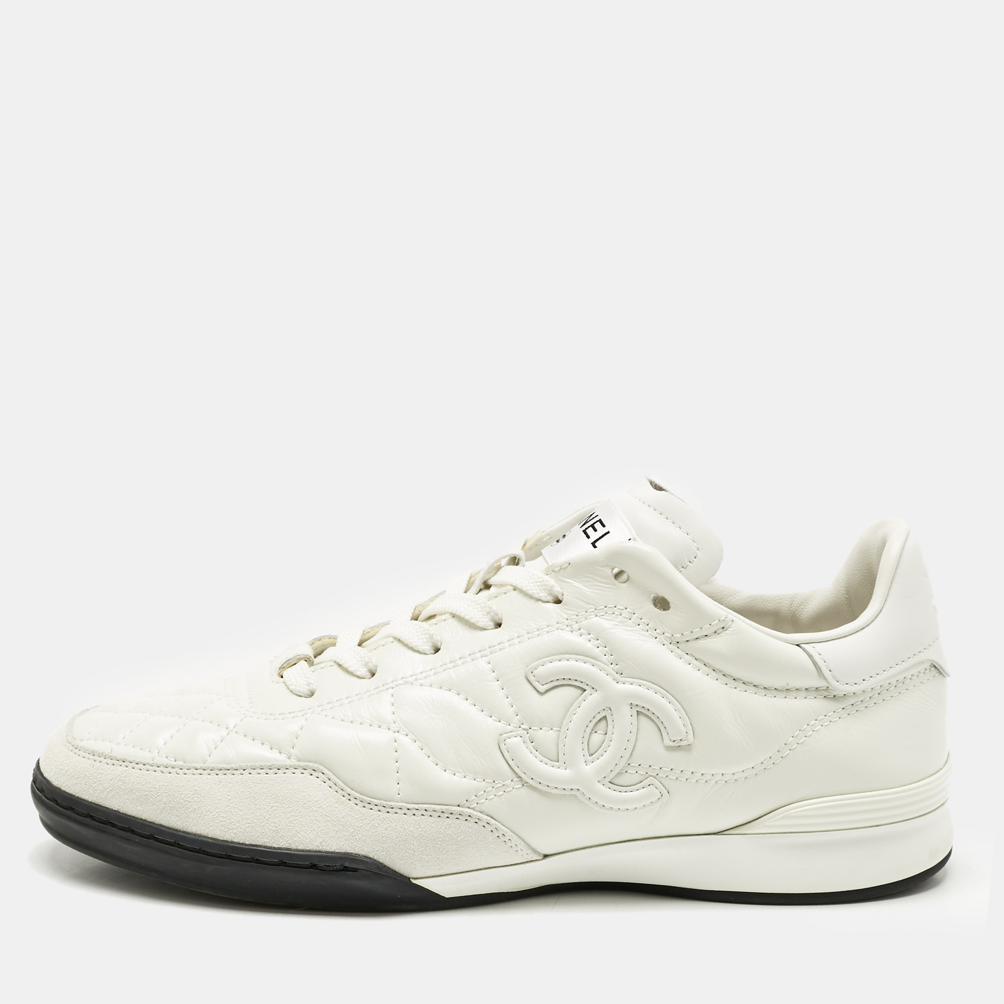 

Chanel White Quilted Nylon and Leather CC Low Top Sneaker Size