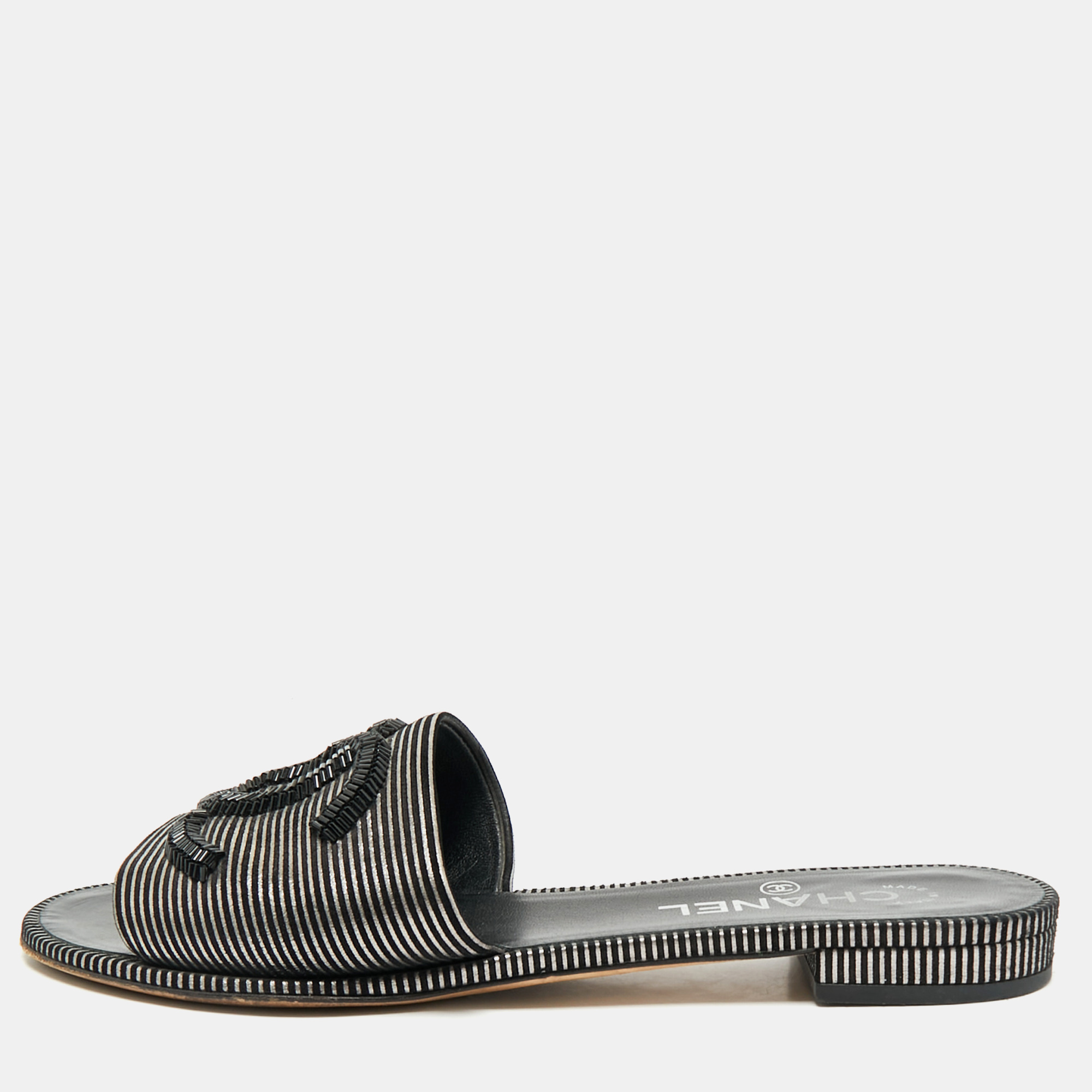 

Chanel Black/Silver Leather and Suede CC Flat Slides Size
