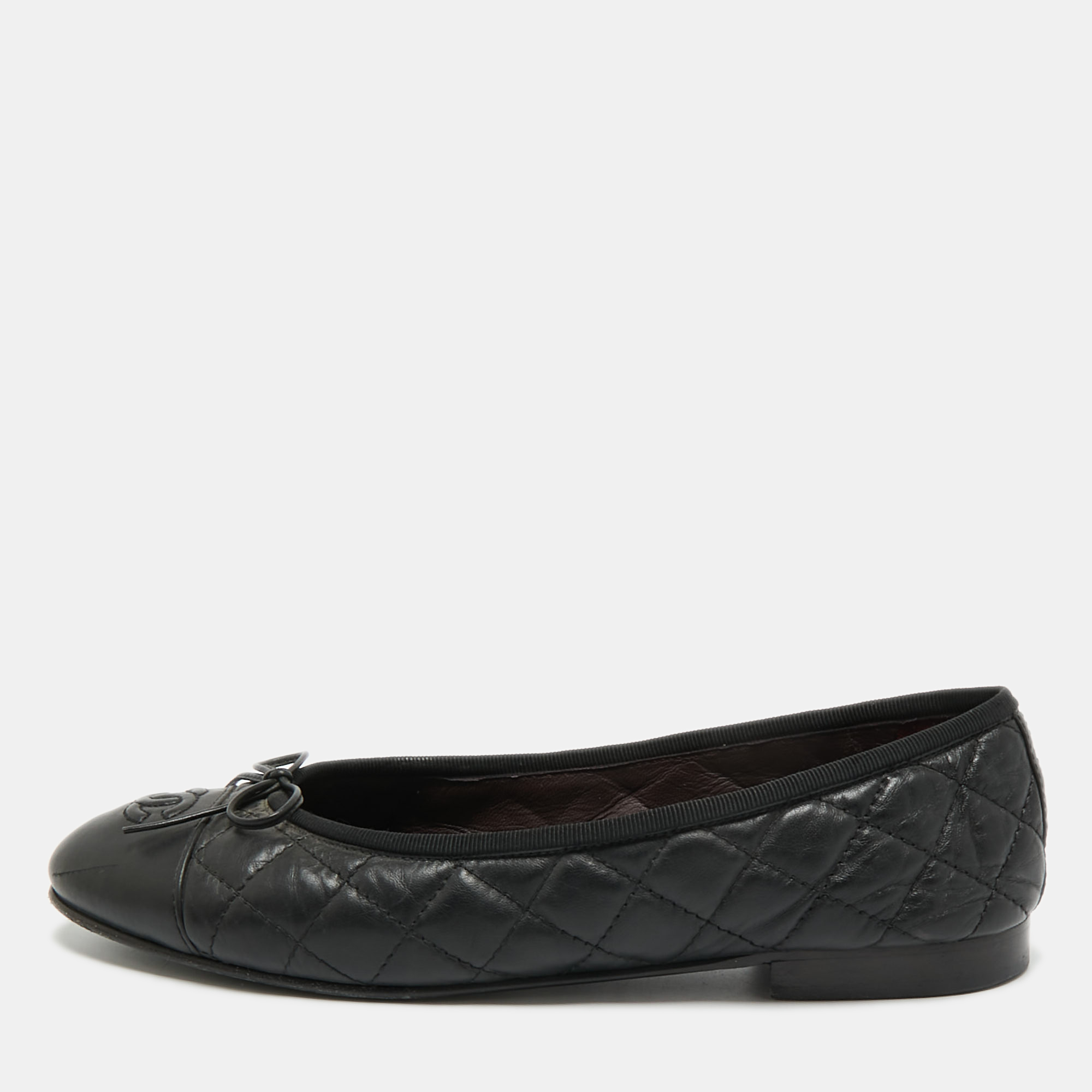 

Chanel Black Quilted Leather CC Cap-Toe Bow Ballet Flats Size