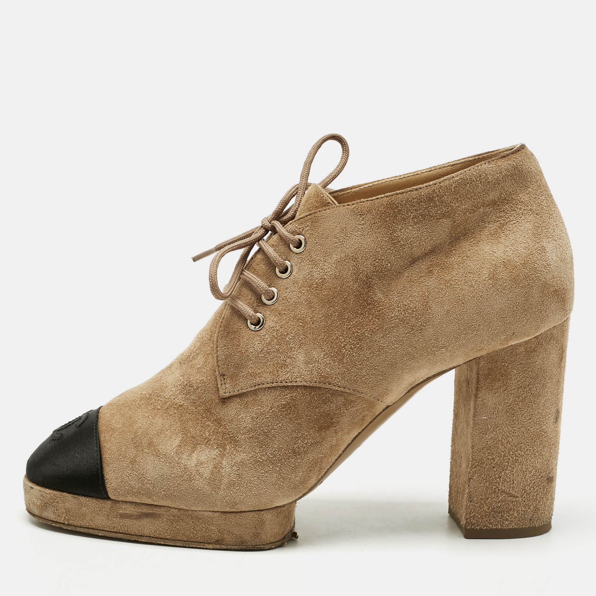 Pre-owned Chanel Beige/black Suede Cap Toe Platform Ankle Boots Size 40.5 In Sand