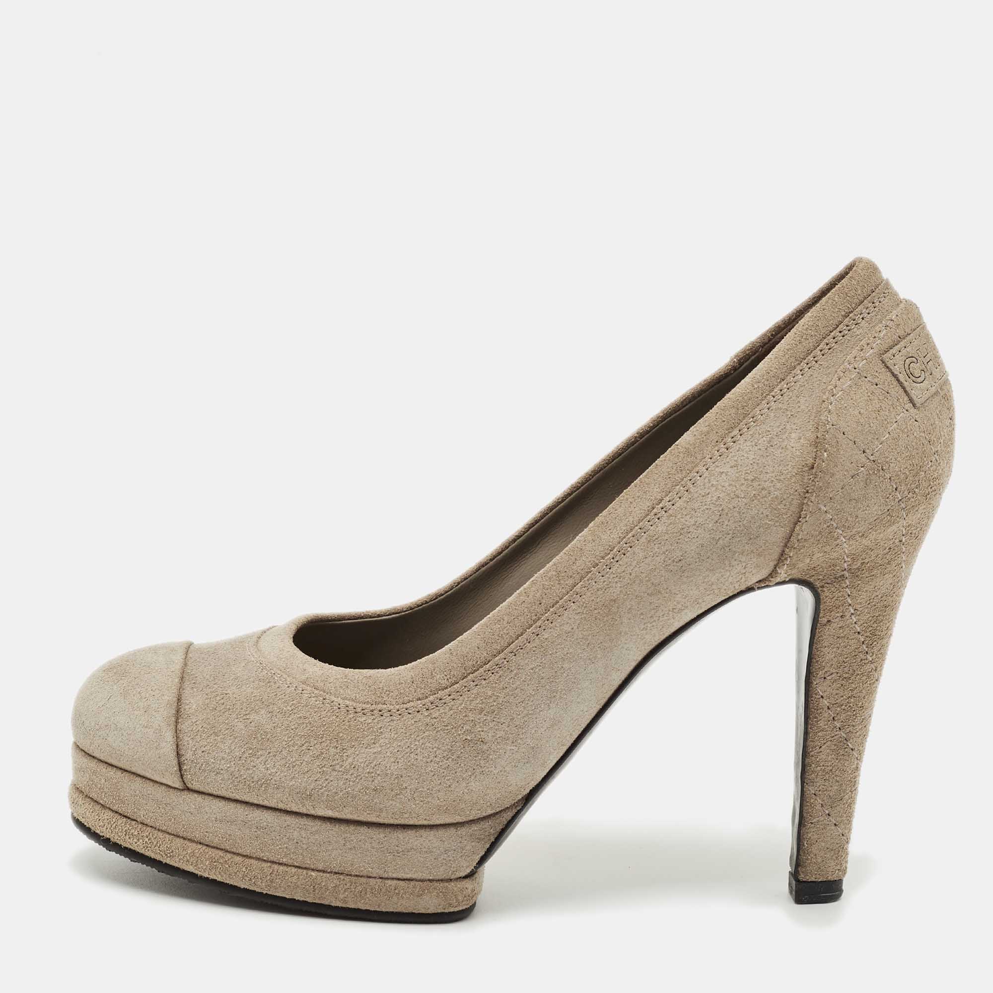 

Chanel Grey Suede CC Cap Toe Pumps Size