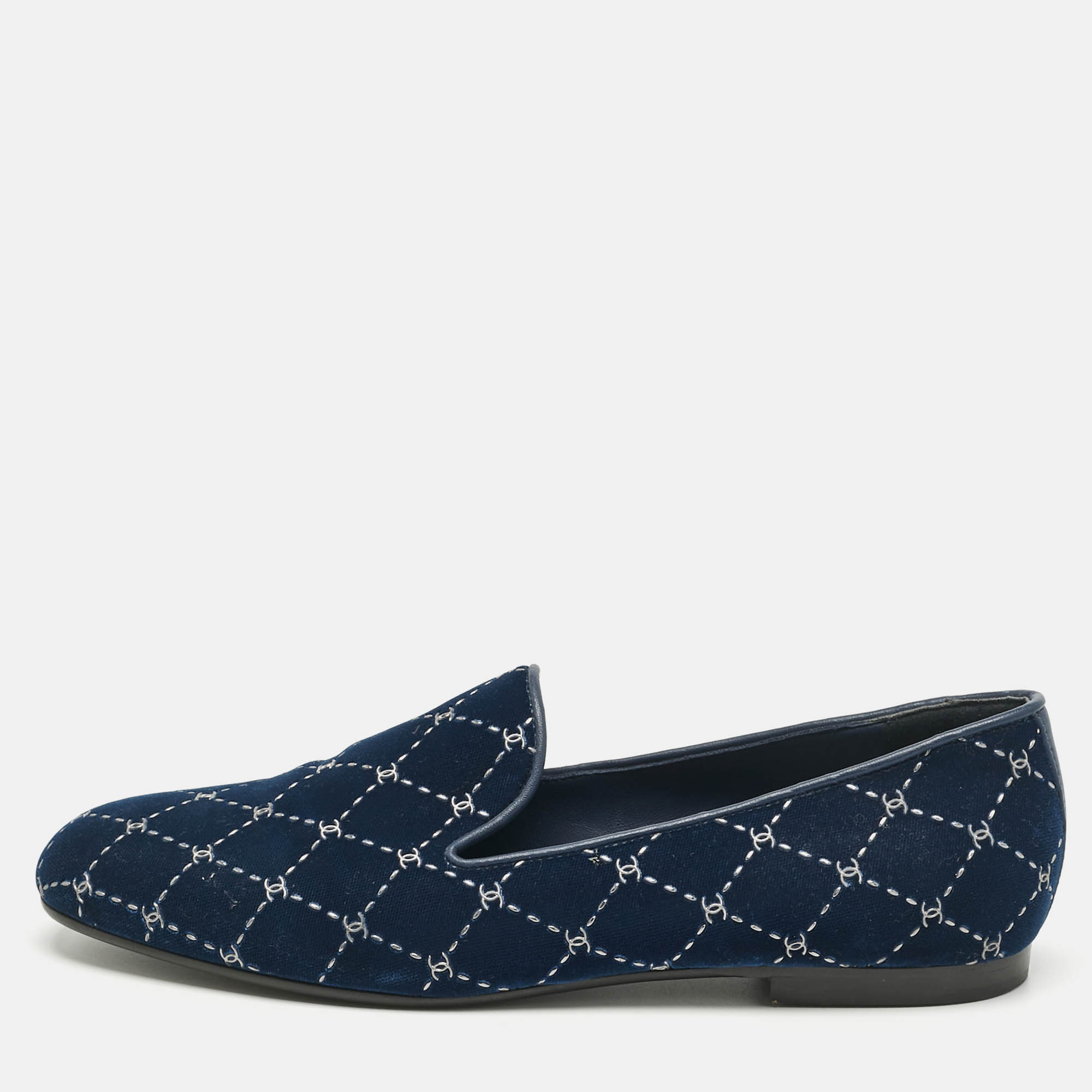 

Chanel Blue Quilted Velvet CC Smoking Slippers Size