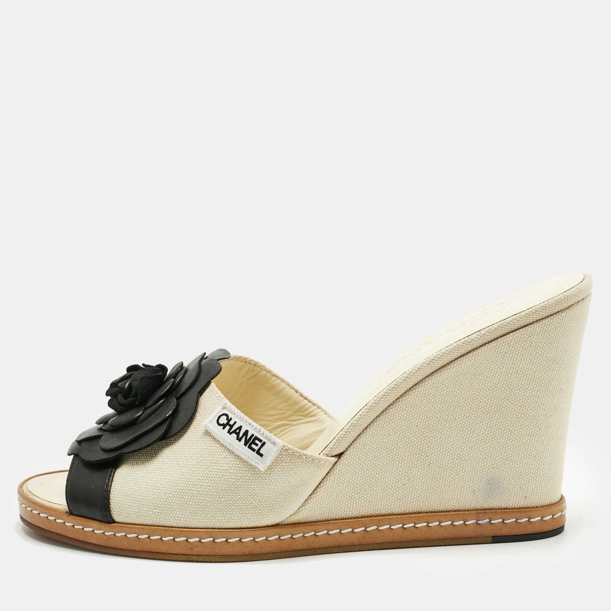 

Chanel Cream/Black Canvas and Leather Camelia Wedge Sandals Size