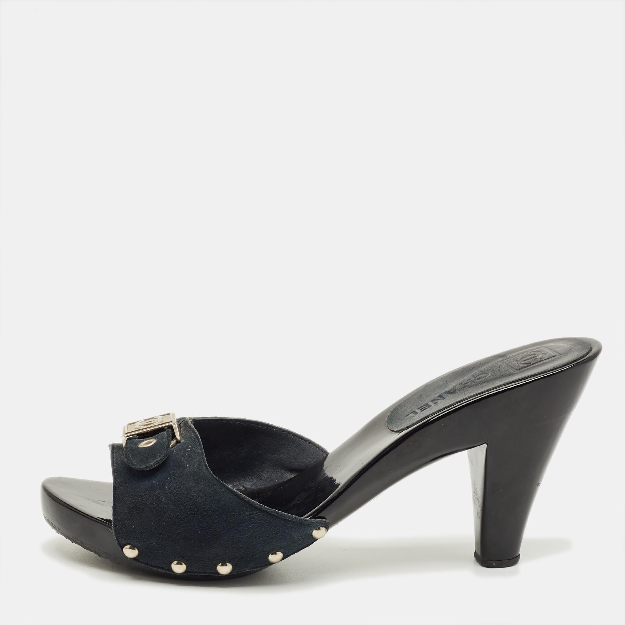 Pre-owned Chanel Black Suede Cc Logo Slide Sandals Size 37