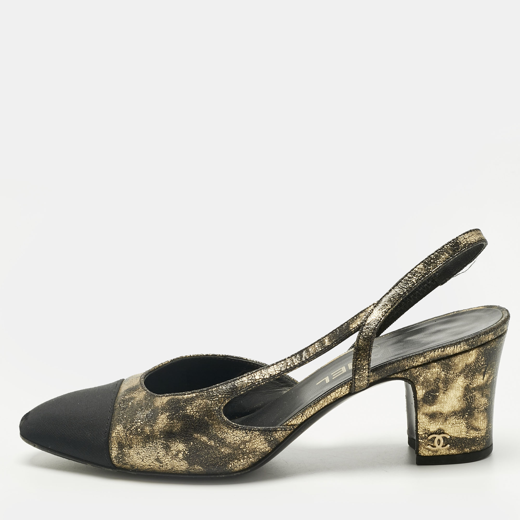 Pre-owned Chanel Black/gold Canvas And Leather Cc Cap Toe Slingback Pumps Size 37