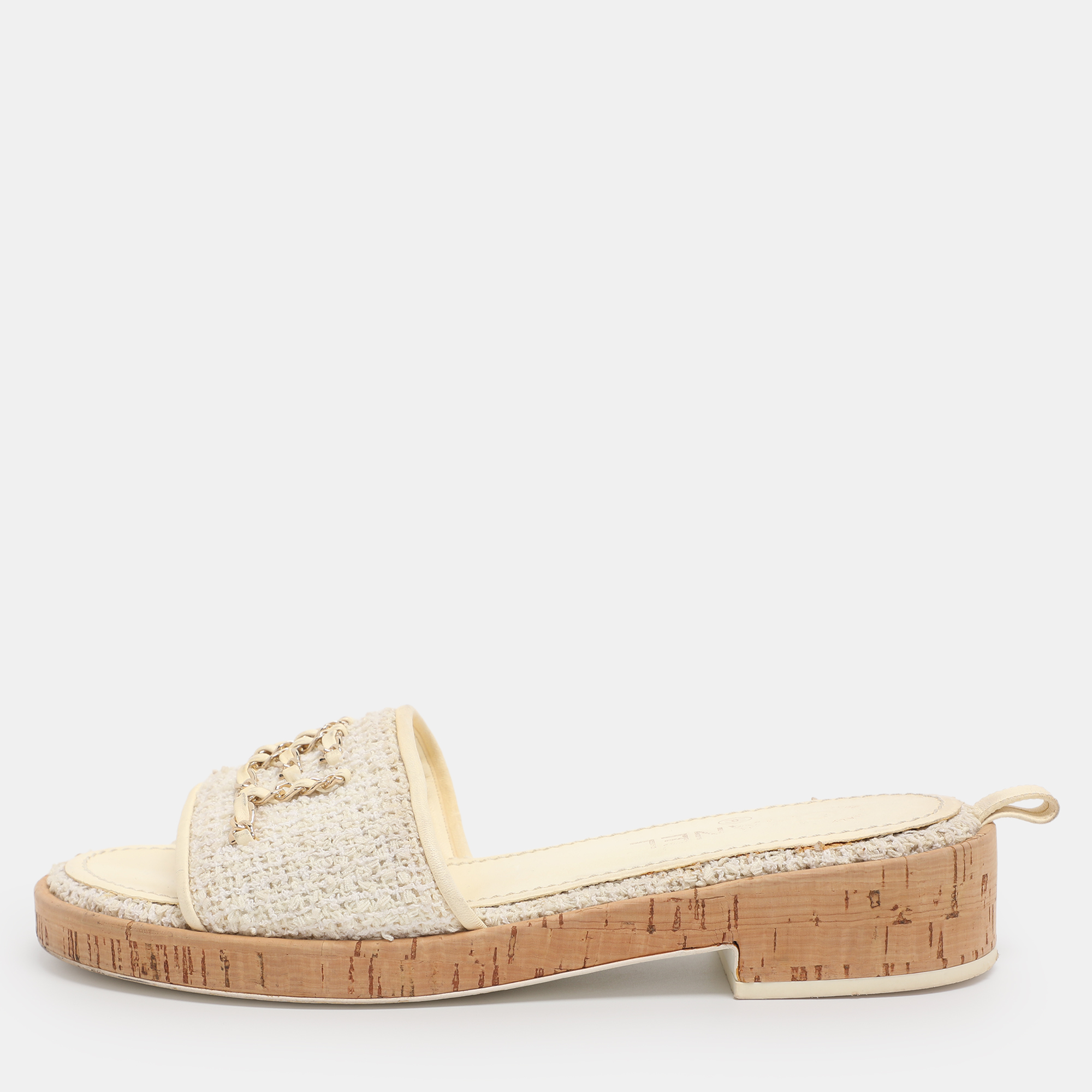 Pre-owned Chanel Ivory Tweed And Leather Chain Detail Cork Slide Sandals Size 39.5 In White