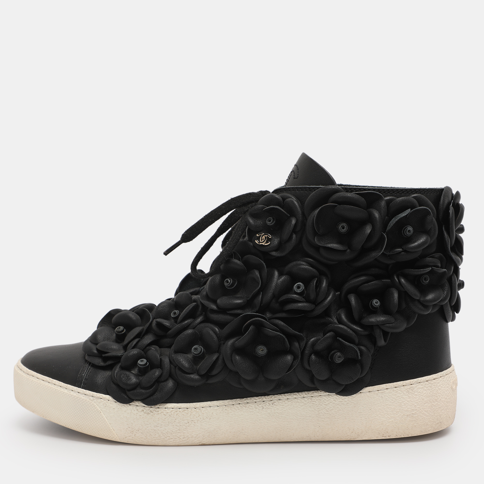 

Chanel Black CC Camellia Lace High Top Sneakers Size 40