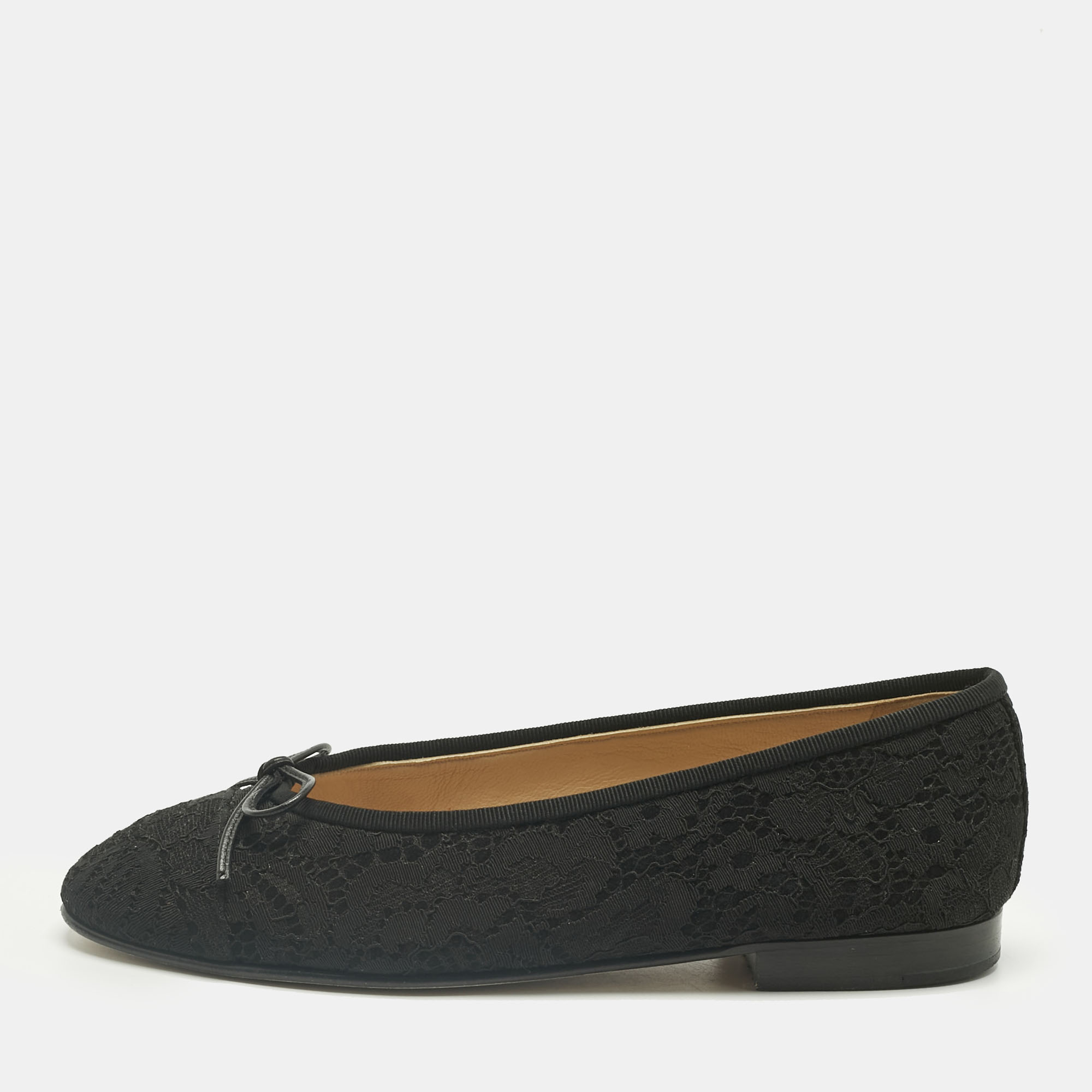 Pre-owned Chanel Black Lace Cc Bow Cap Toe Ballet Flats Size 36