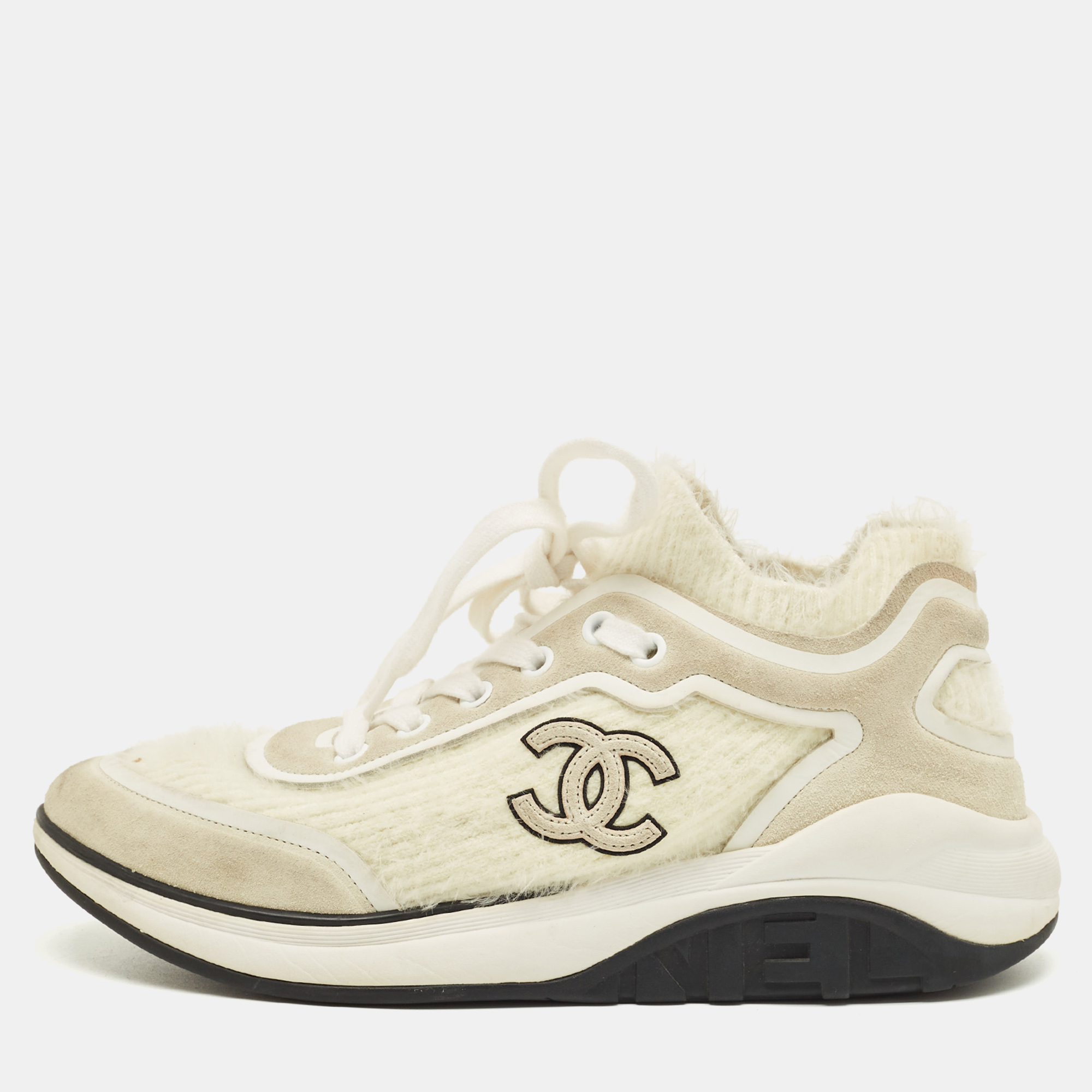 

Chanel White Fabric and Suede CC Lace Up Sneakers Size
