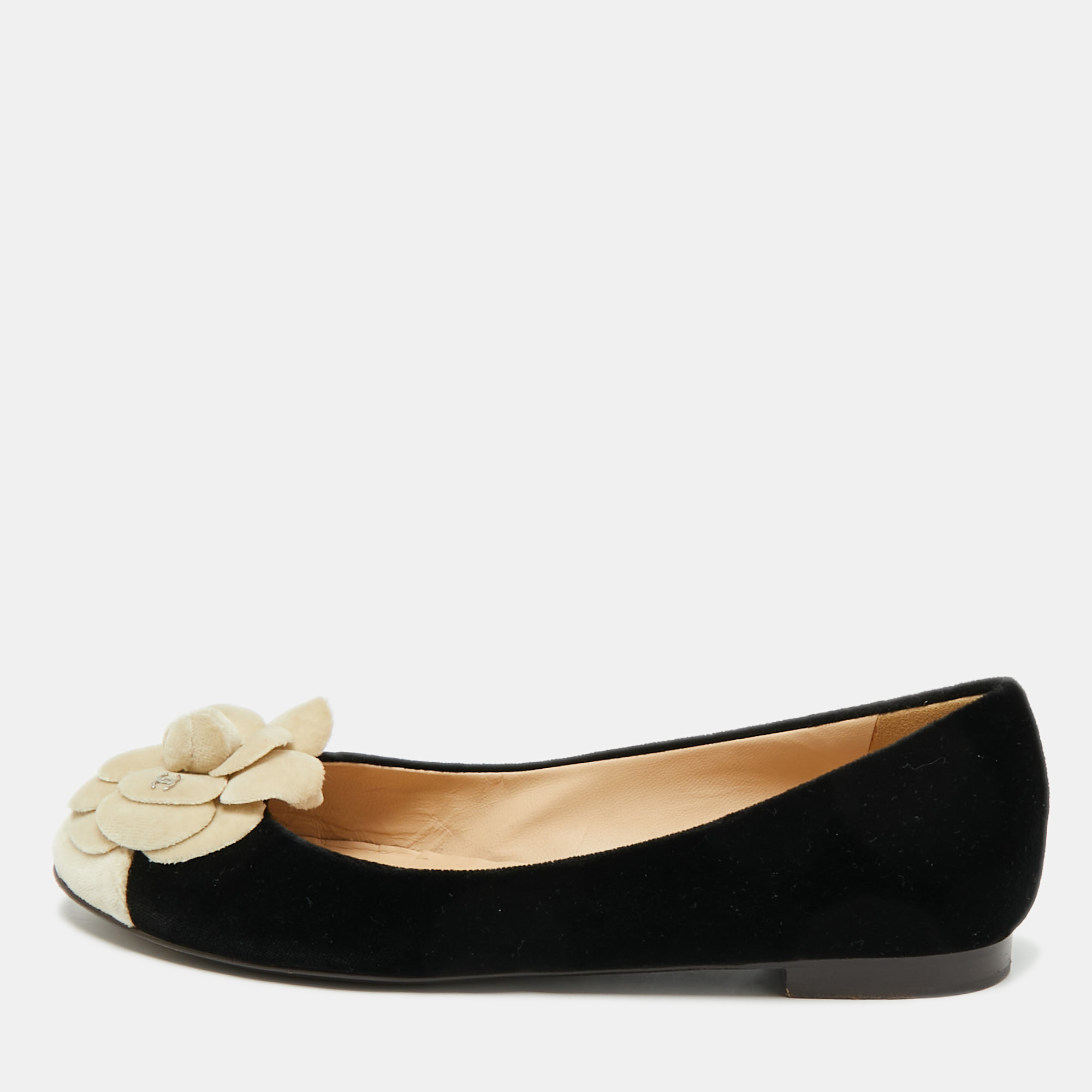 

Chanel Black/Off White Velvet CC Camellia Ballet Flats Size