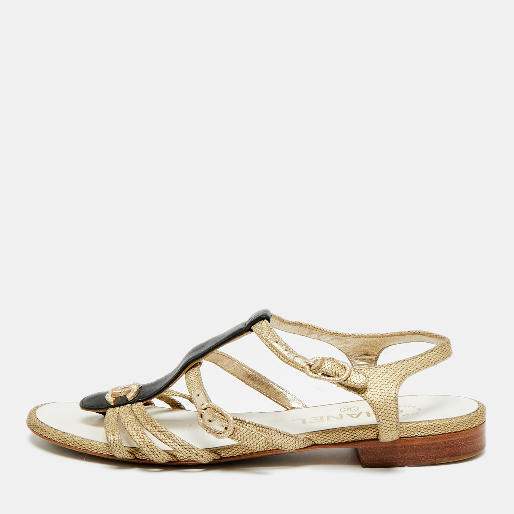 

Chanel CC Size  Gold/Black Leather Strappy Flat Sandals