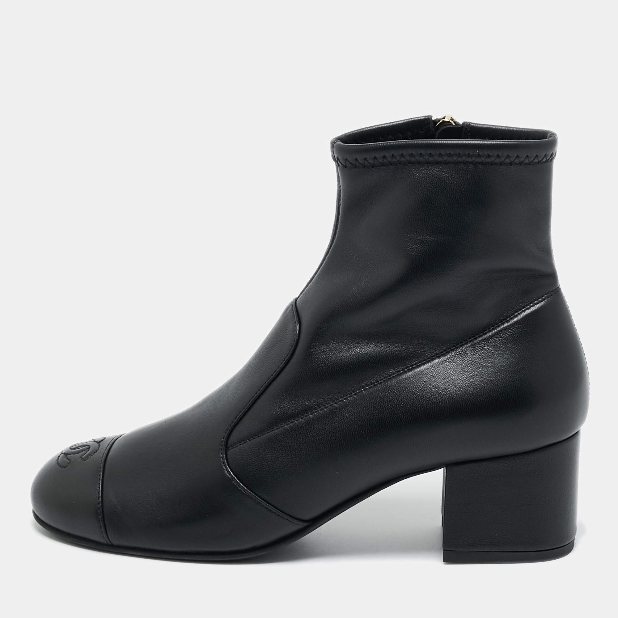 

Chanel Size  Black Leather CC Cap Toe Ankle Length Boots