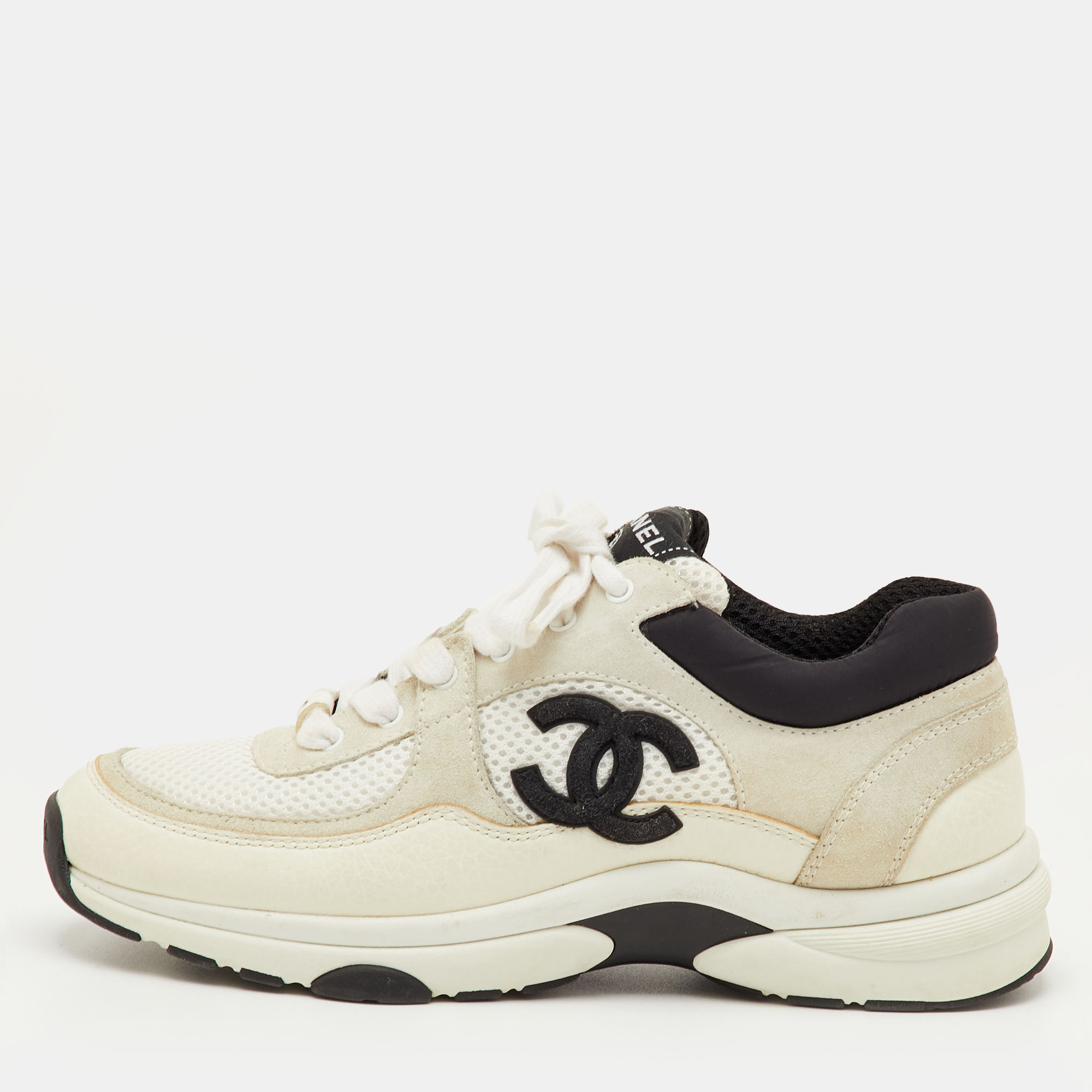 

Chanel CC Size  Off White/Black Leather, Mesh and Suede Low Top Sneakers